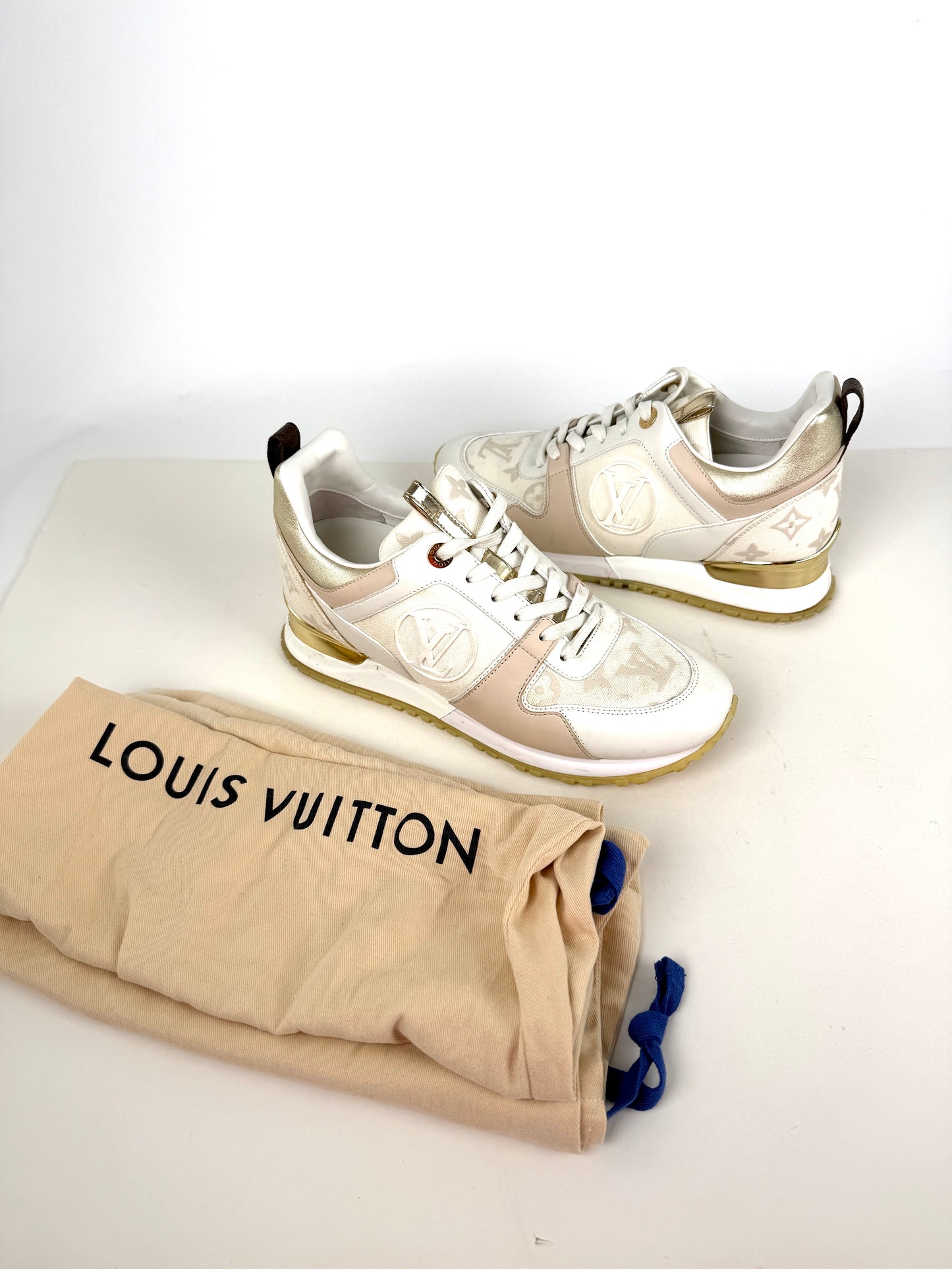 LOUIS VUITTON Run Away White Leather Fabric Monogram Sneakers 36.5, 6.5