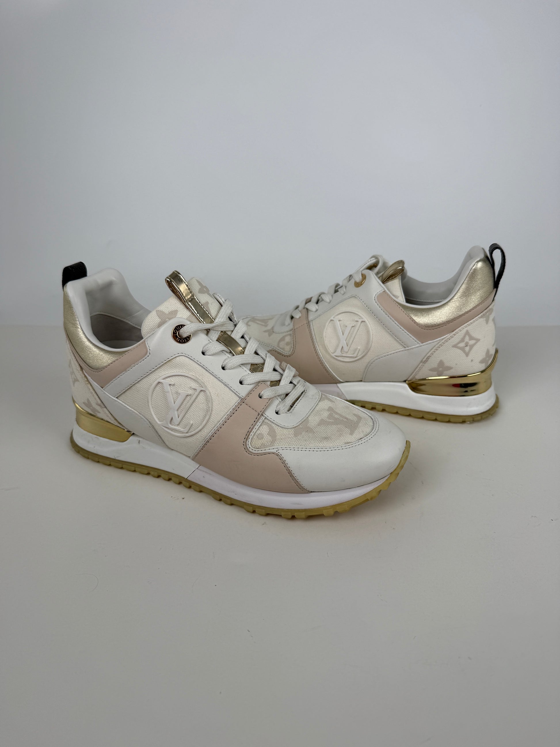 LOUIS VUITTON Run Away White Leather Fabric Monogram Sneakers 36.5, 6.5