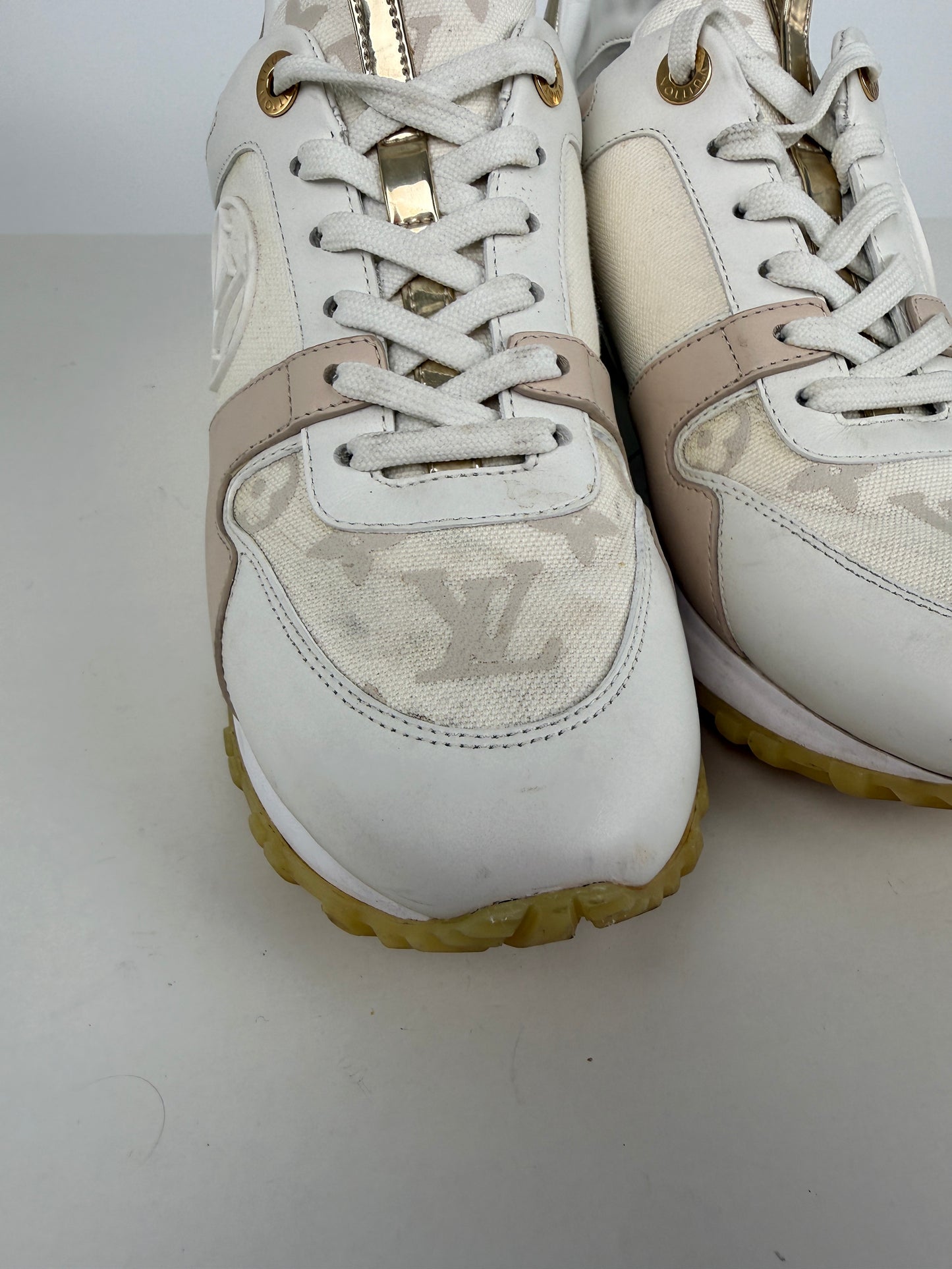 LOUIS VUITTON Run Away White Leather Fabric Monogram Sneakers 36.5, 6.5