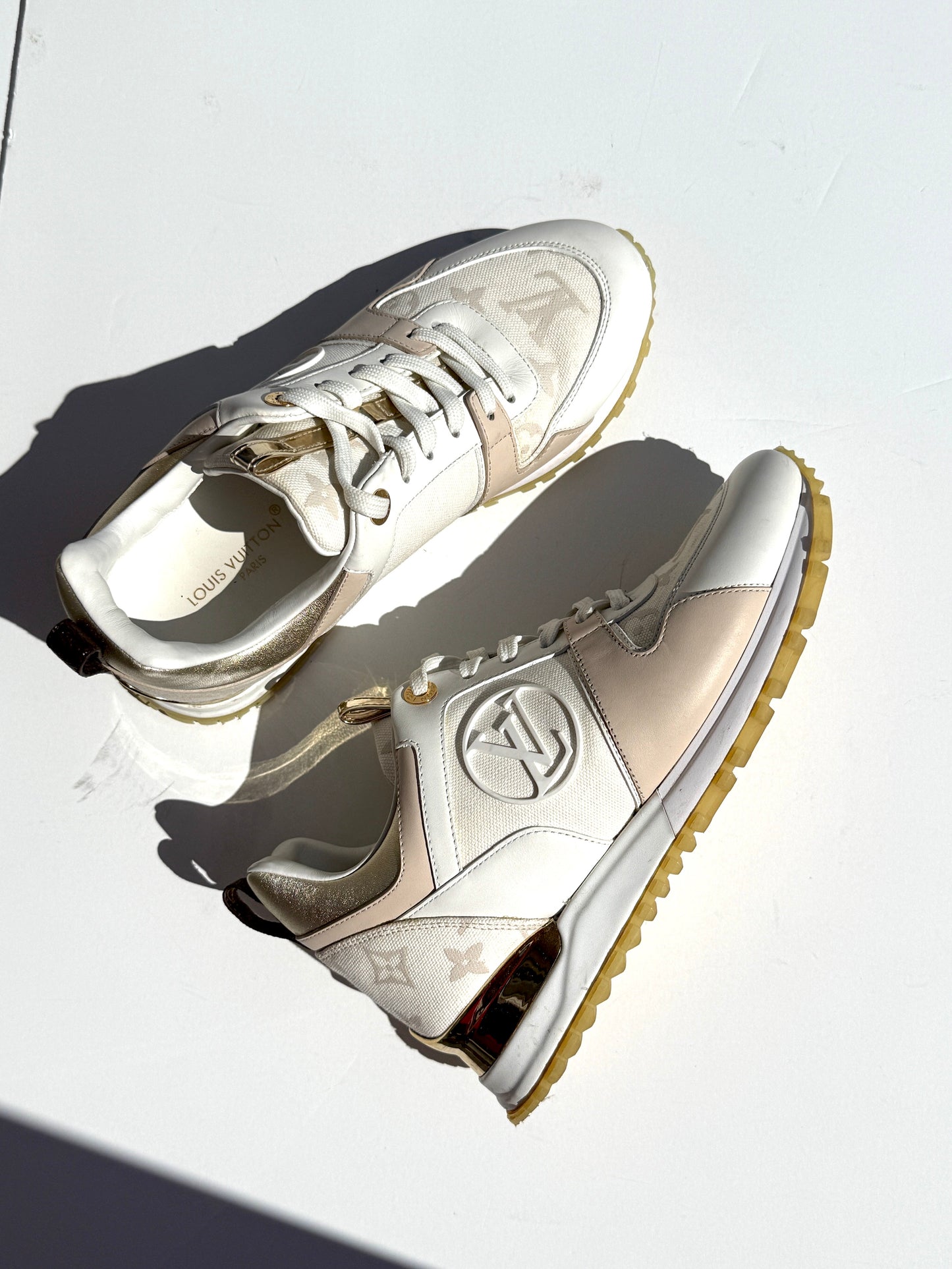 LOUIS VUITTON Run Away White Leather Fabric Monogram Sneakers 36.5, 6.5
