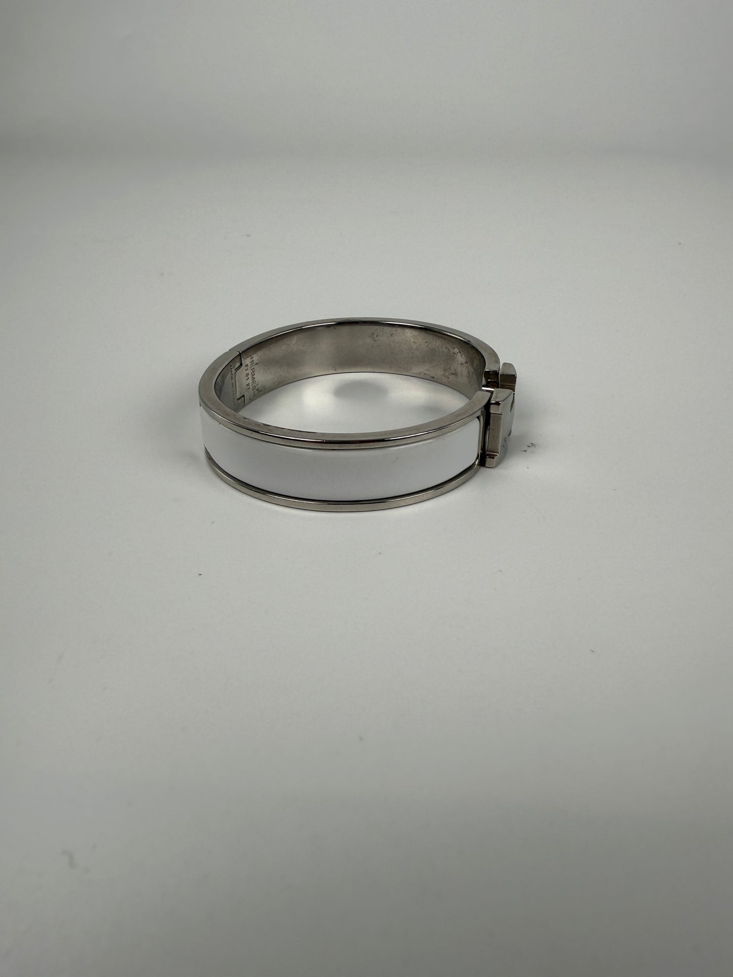 HERMES Clic Clac H Enamel White Palladium Plated Hardware PM