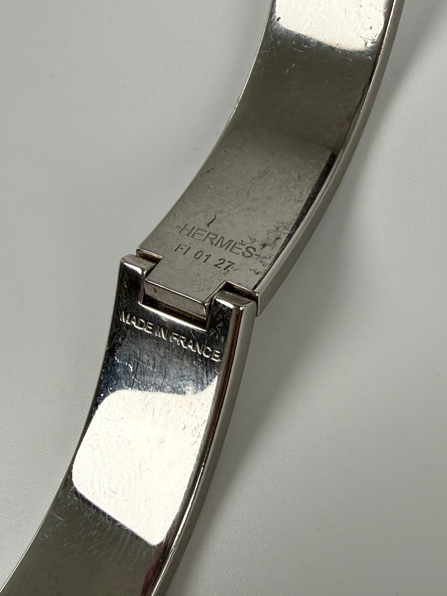 HERMES Clic Clac H Enamel White Palladium Plated Hardware PM