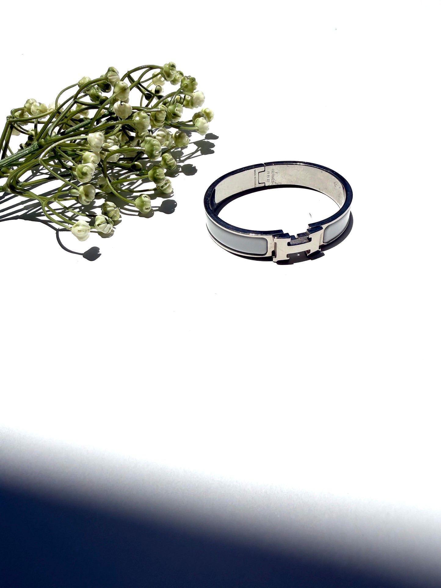 HERMES Clic Clac H Enamel White Palladium Plated Hardware PM