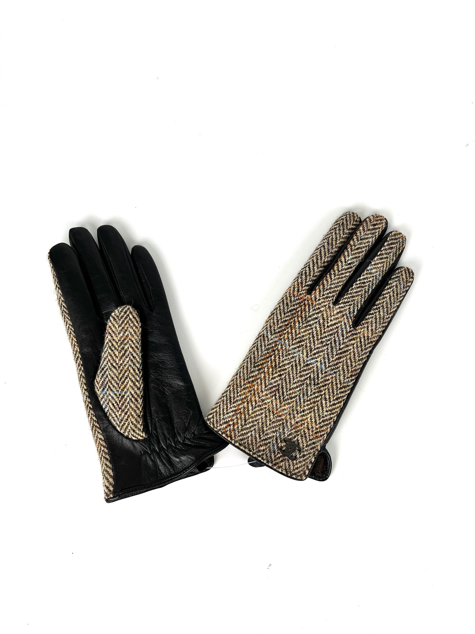 New CHANEL CC Wool Leather Black Beige Gloves M