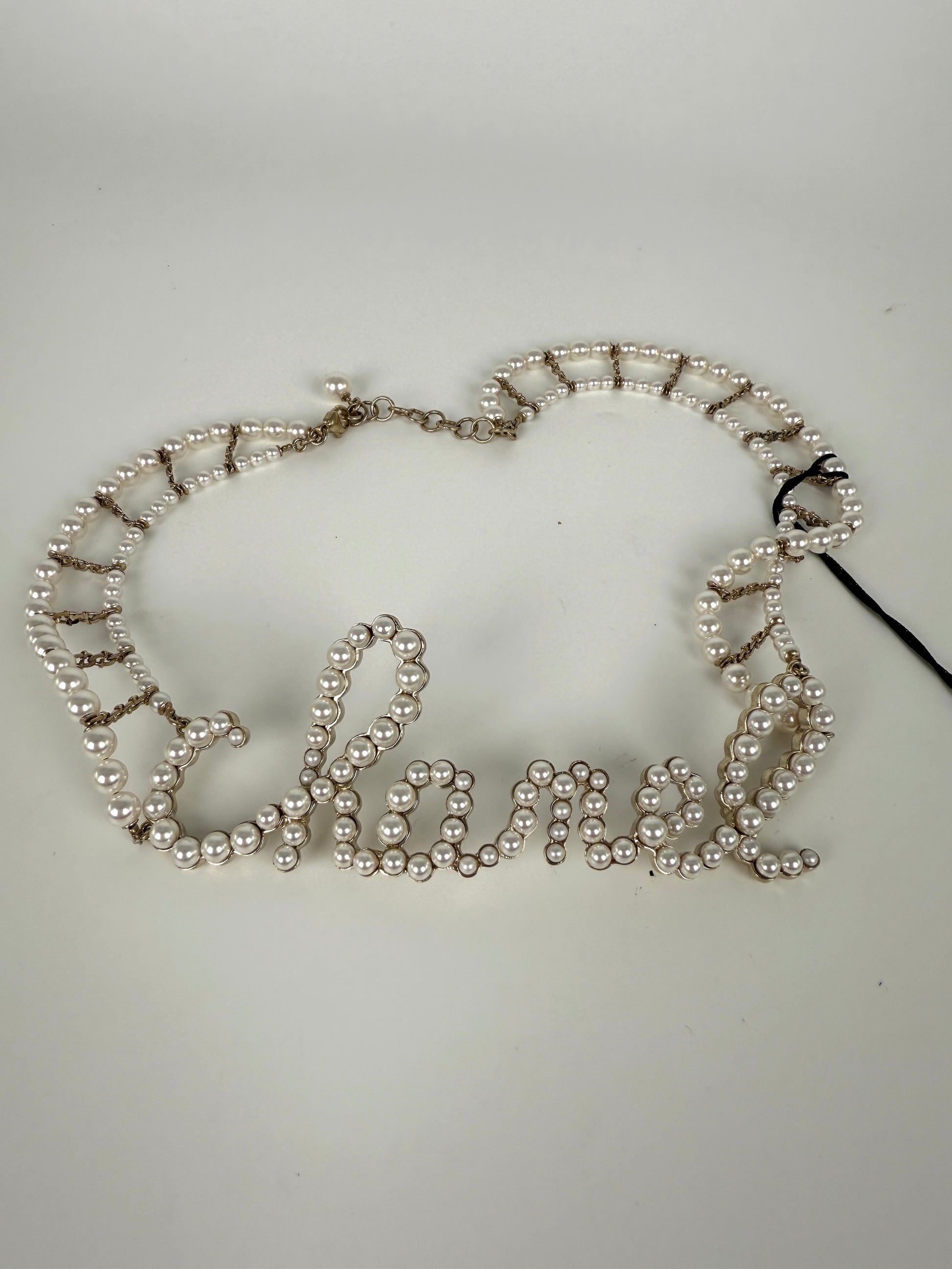 CHANEL Imitation Pearl Swirling Logo Letter Choker Necklace 
