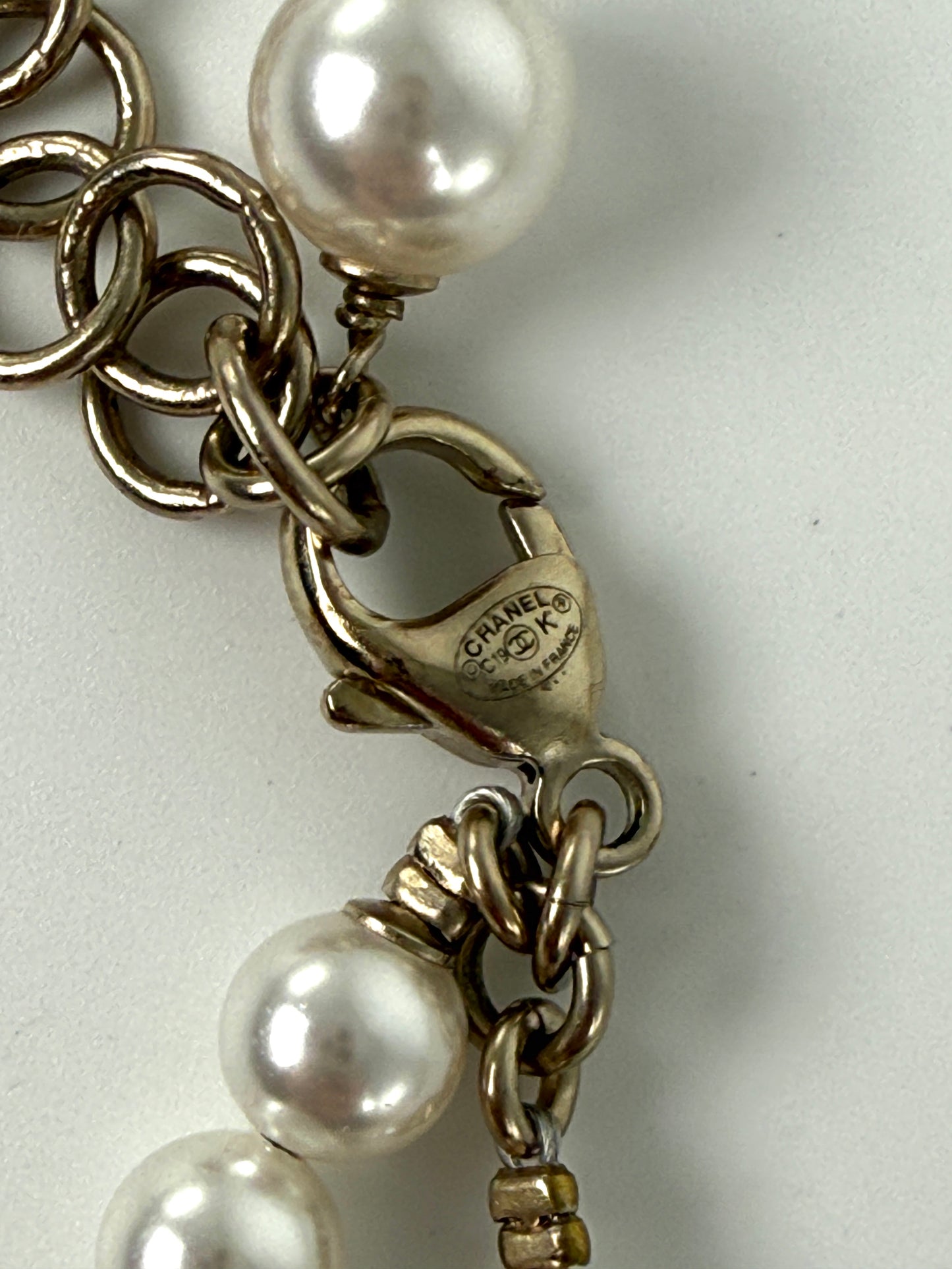 CHANEL Imitation Pearl Swirling Logo Letter Choker Necklace