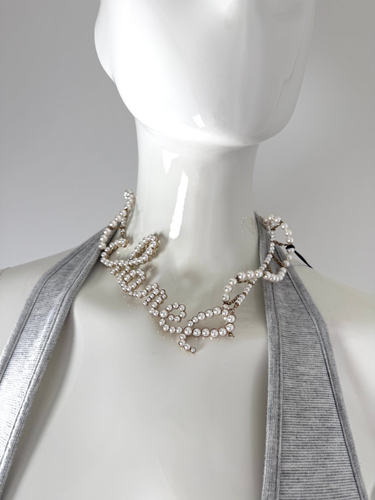CHANEL Imitation Pearl Swirling Logo Letter Choker Necklace