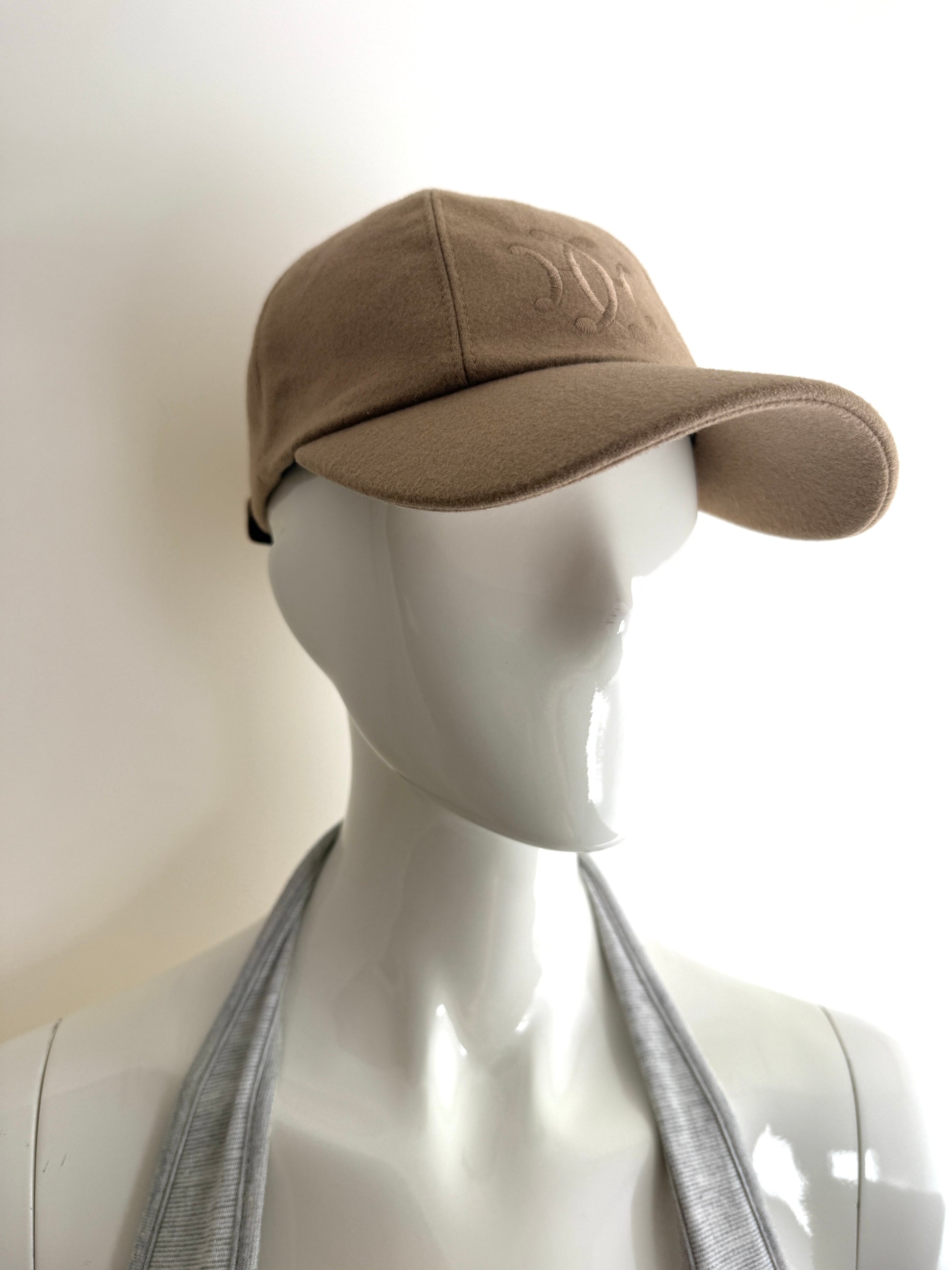 HERMES Serena Lift Beige Cashmere Baseball Cap Hat 57