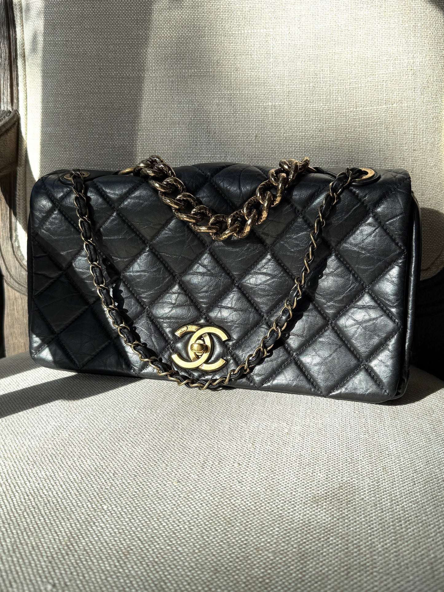 chaNEL Paris Bombay Pondicherry Black Full Flap Aged Quilted Leather Top Handle Shoulder Bag