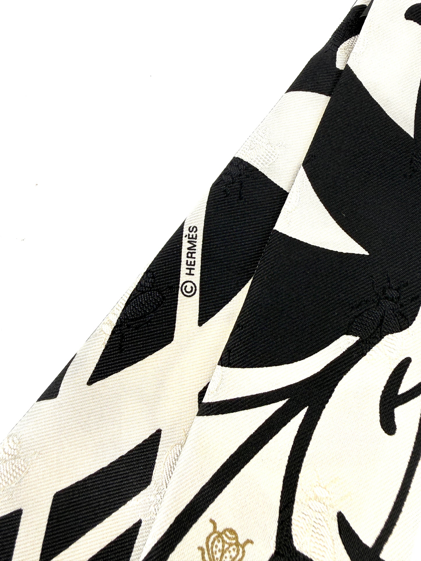 HERMES Bouquet Final Black Cream Silk Calfskin Leather Fringes Twilly Scarf New