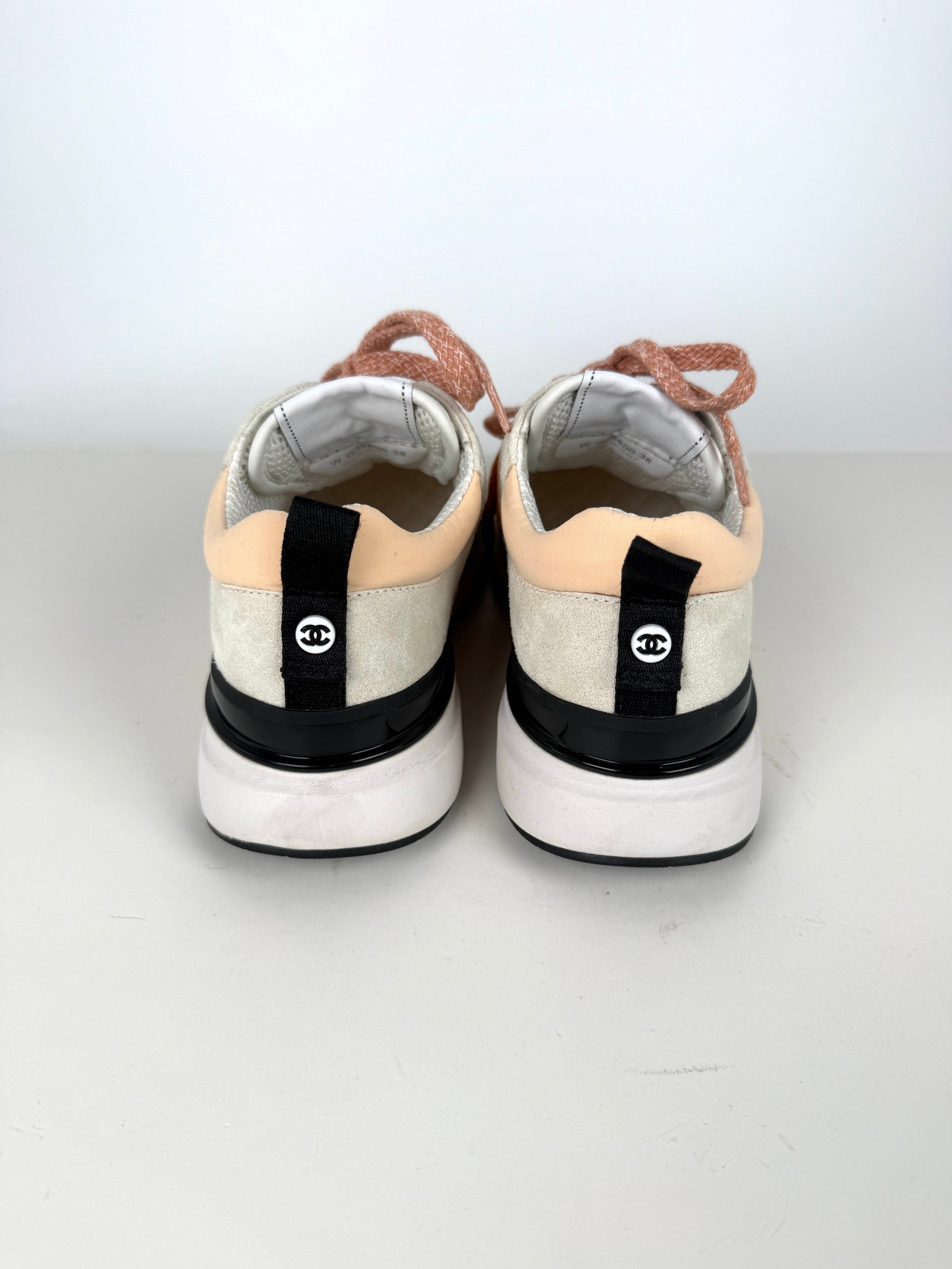 CHANEL スニーカー　ベージュ CHANEL（シャネル） ココマーク スニーカー スエード ファブリック