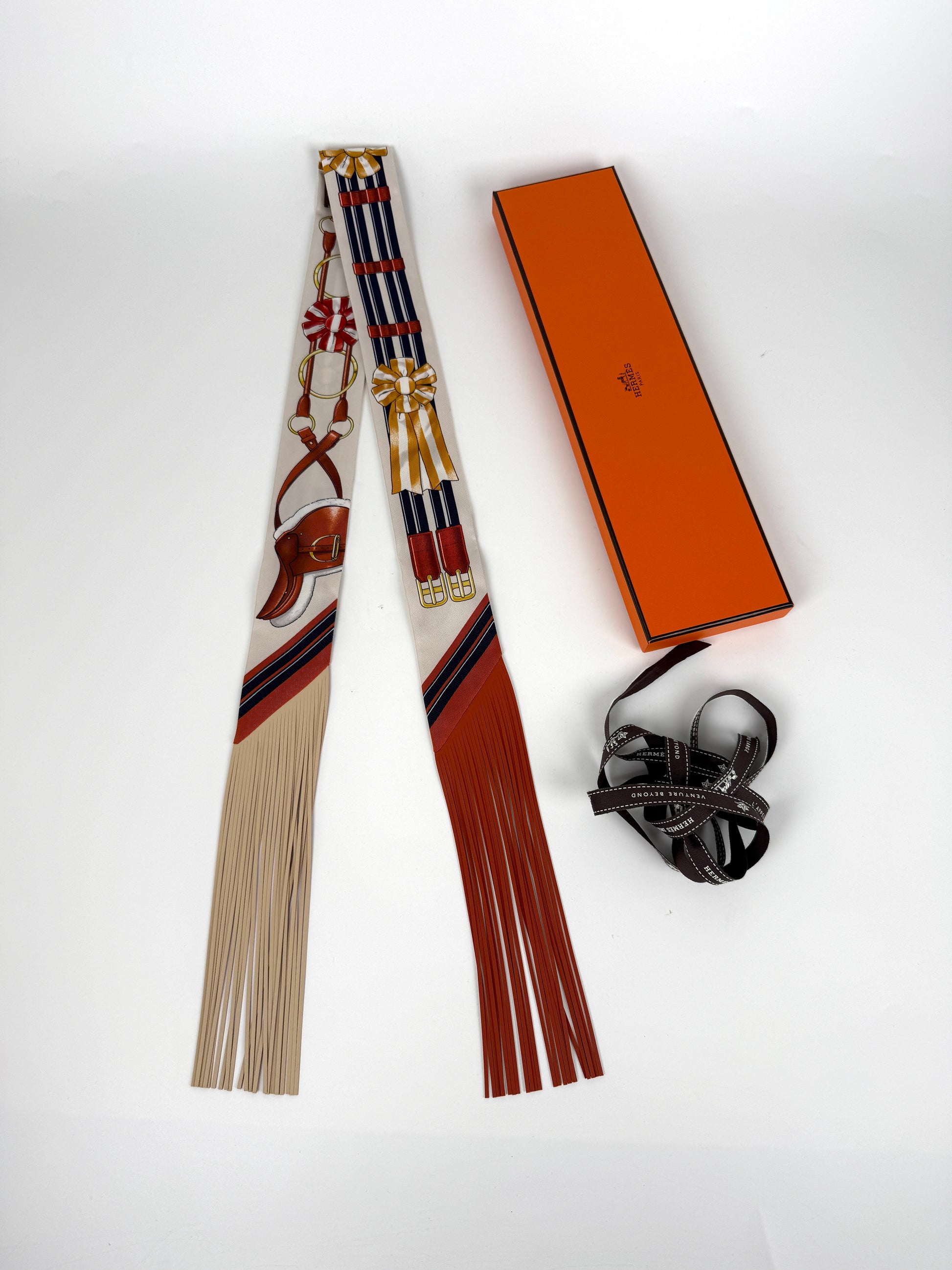 HERMES Jumping Creme Alezan Anthracite Silk Calfskin Leather Fringes Twilly Scarf New