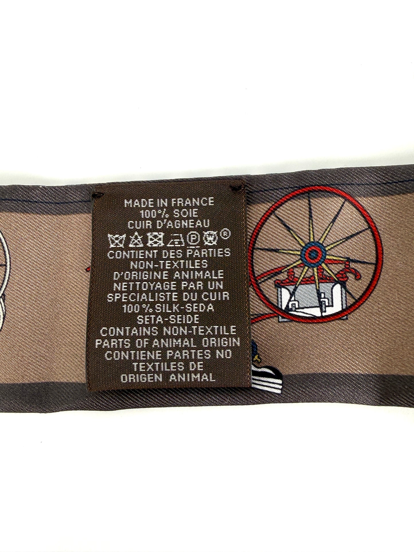 HERMES Les Voitures Nouvelles Bleu Rouge H Marron Glace Silk Calfskin Leather Fringes Twilly Scarf New