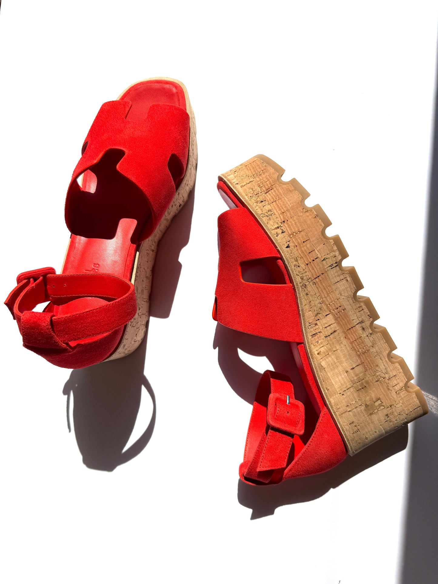 HERMES Luce 30 Wedge Rouge Grenadine Red Suede Leather Sandals 39 8.5