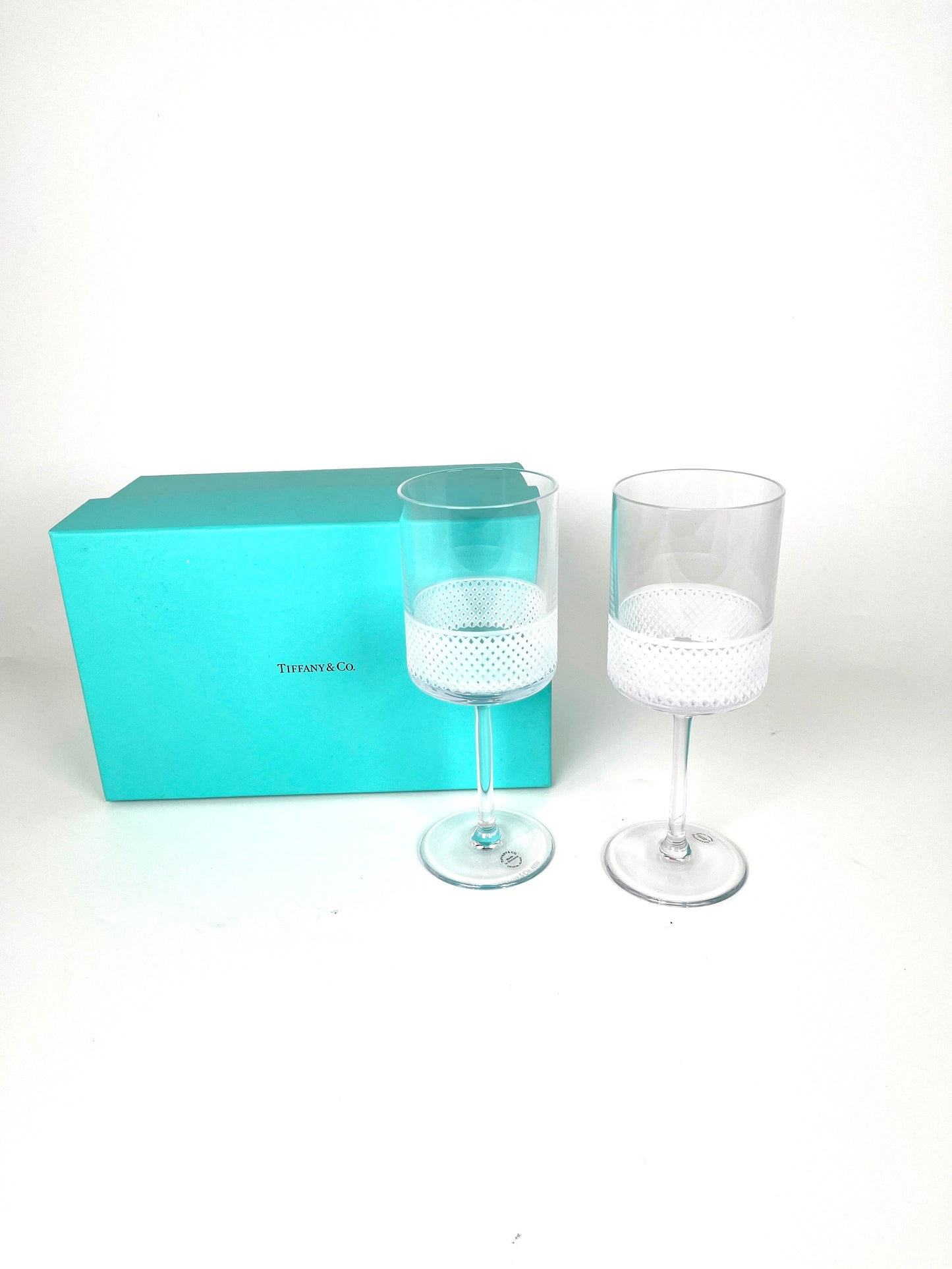 New Tiffany & Co Diamond Point Crystal Wine Glasses Set of 2