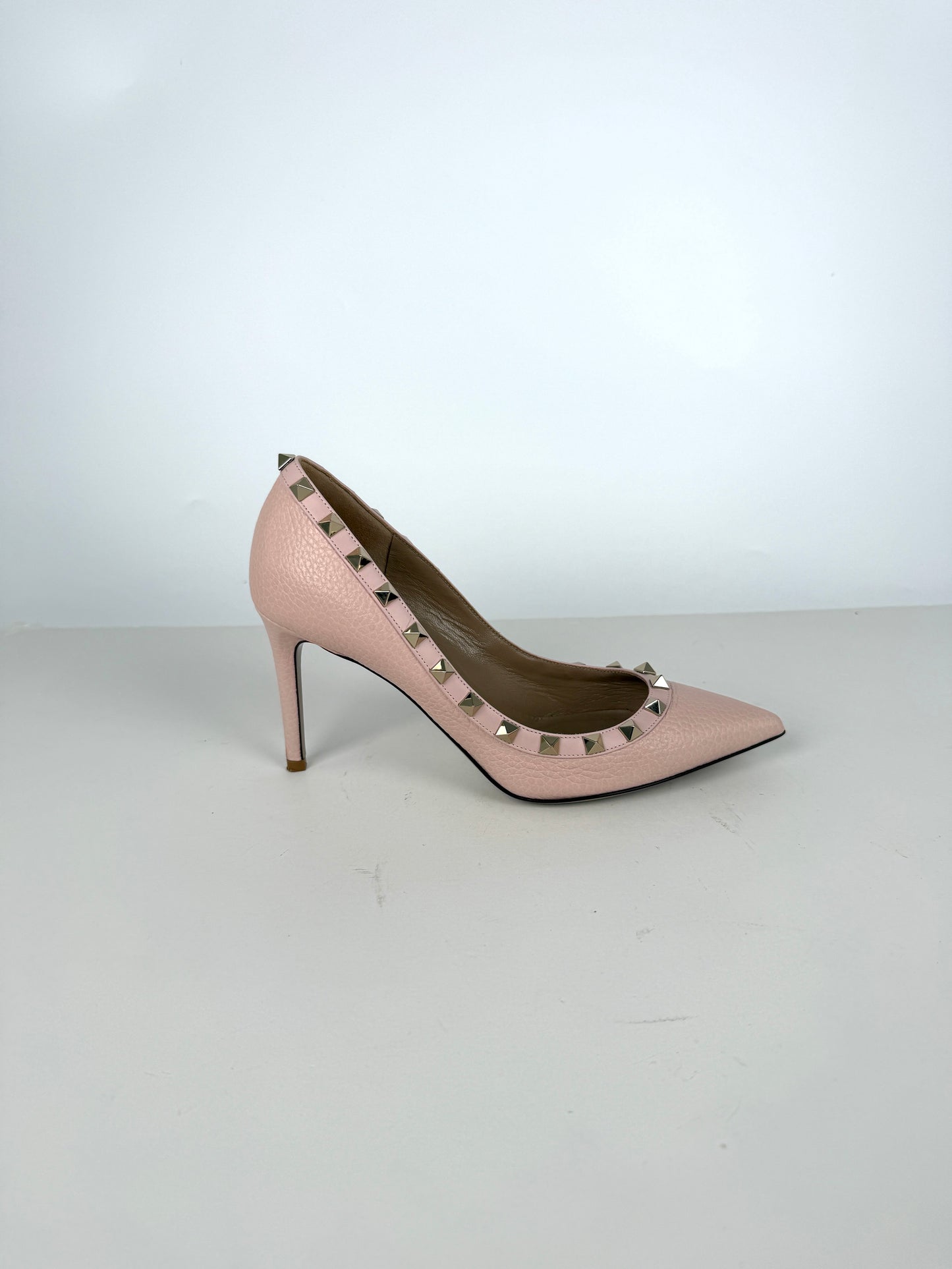 VALENTINO Rockstud Light Pink Leather Heel Pumps 37.5, 7.5