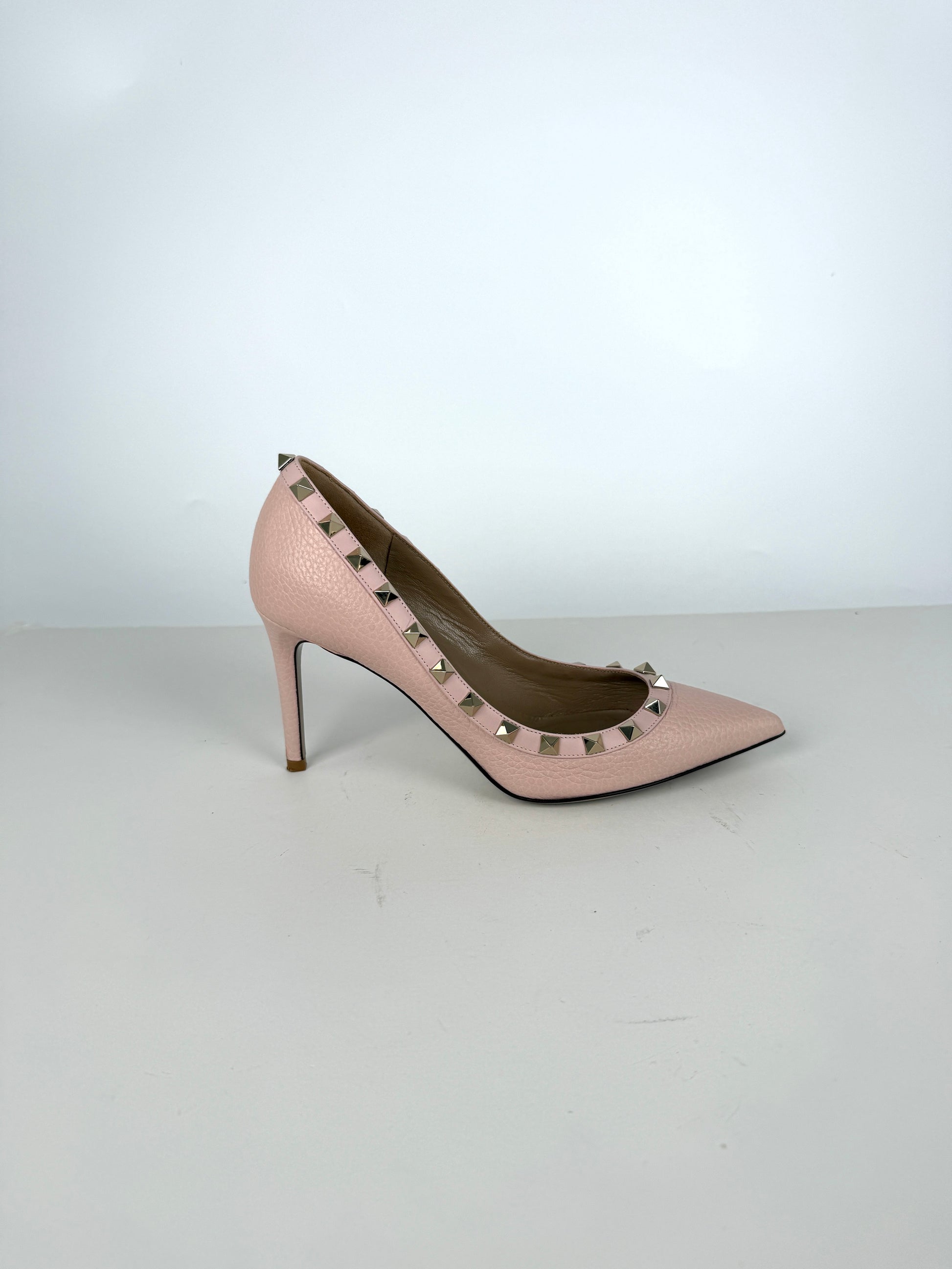 VALENTINO Rockstud Light Pink Leather Heel Pumps 37.5, 7.5