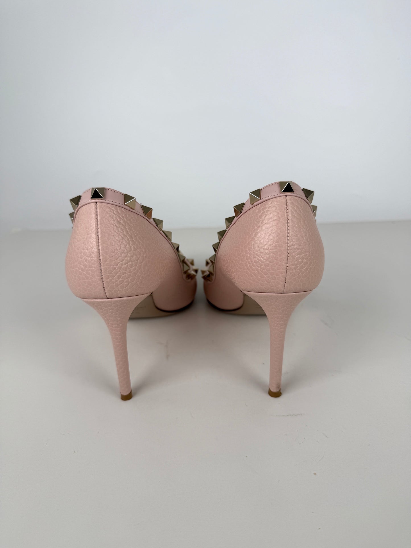 VALENTINO Rockstud Light Pink Leather Heel Pumps 37.5, 7.5