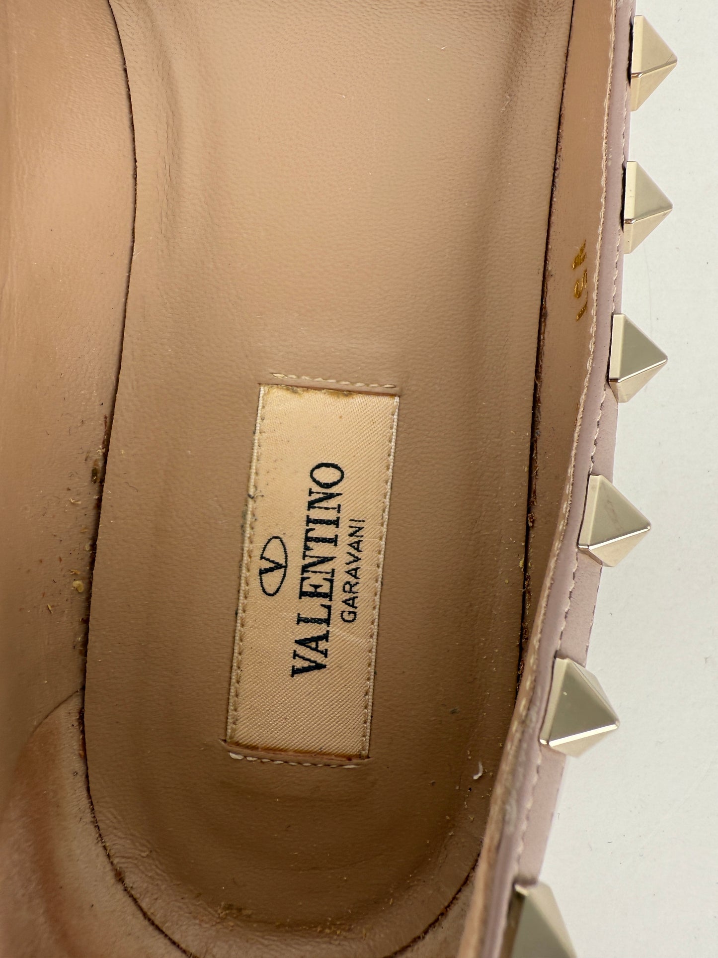 VALENTINO Rockstud Nude Poudre Patent Leather Flats 38, 7.5