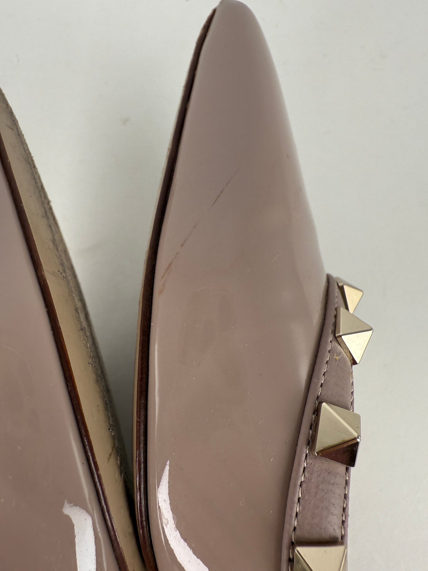 VALENTINO Rockstud Nude Poudre Patent Leather Flats 38, 7.5