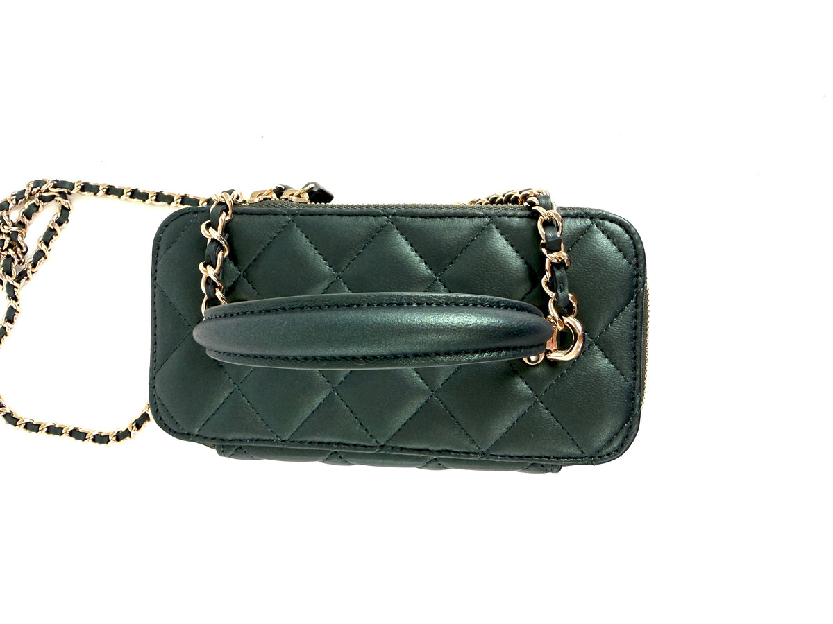 CHANEL Vanity Iridescent Lambskin Quilted Green Small Top Handle Case with Chain Bag New