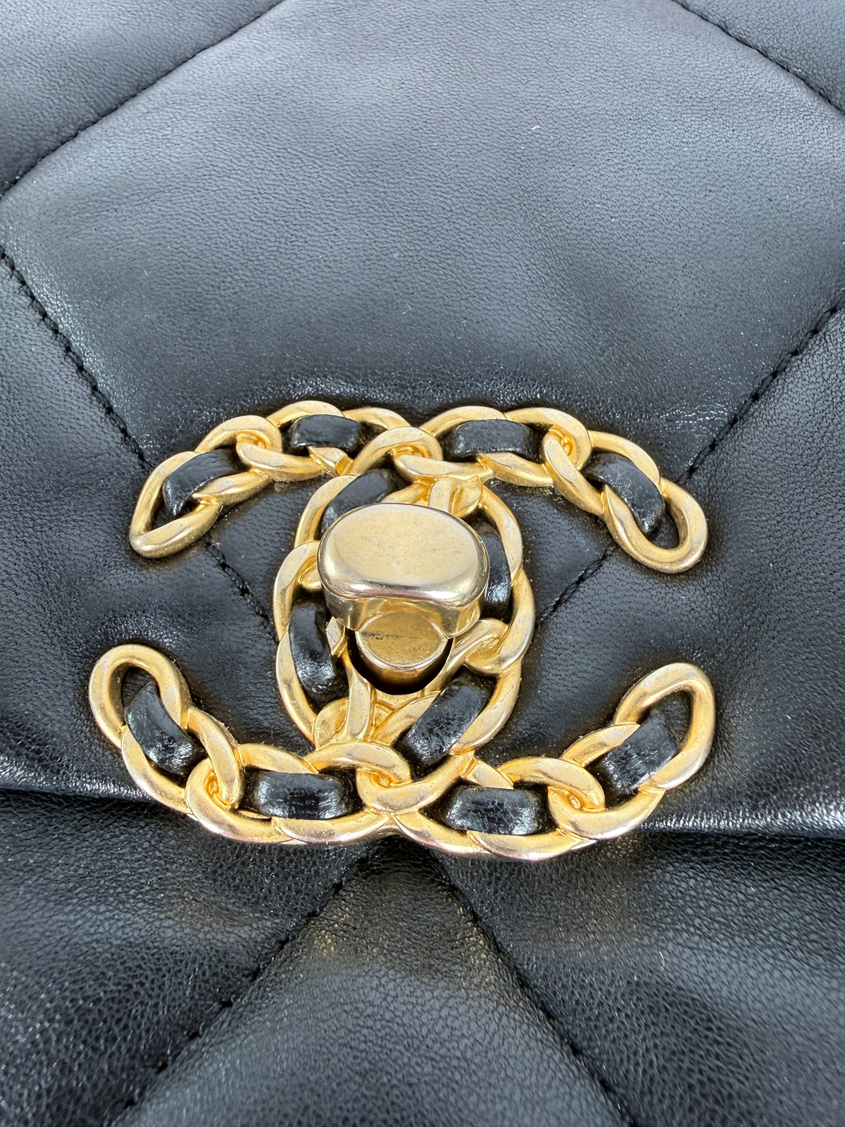 CHANEL 19 Medium Black Goatskin Gold Hardware Quilted Leather  Flap Bag