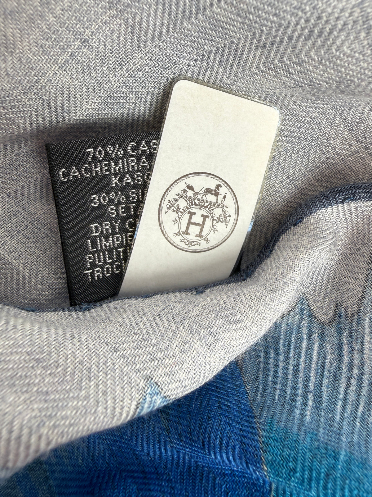 HERMES Tulipomanie Giant Triangle Gray Blue Cashmere Silk Scarf New with tag
