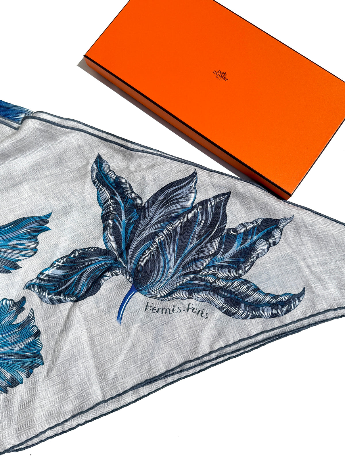 HERMES Tulipomanie Giant Triangle Gray Blue Cashmere Silk Scarf New with tag