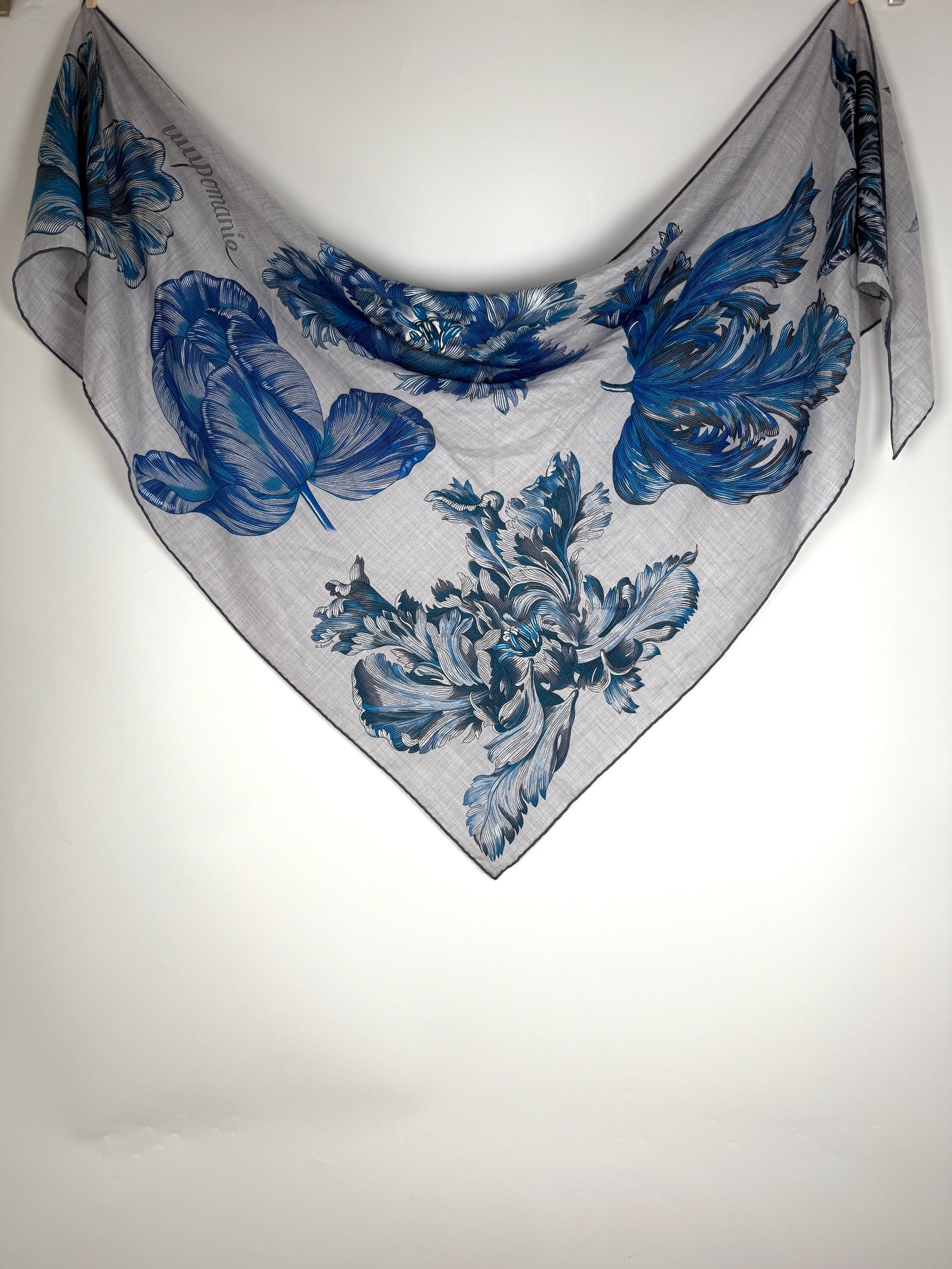 HERMES Tulipomanie Giant Triangle Gray Blue Cashmere Silk Scarf New with tag