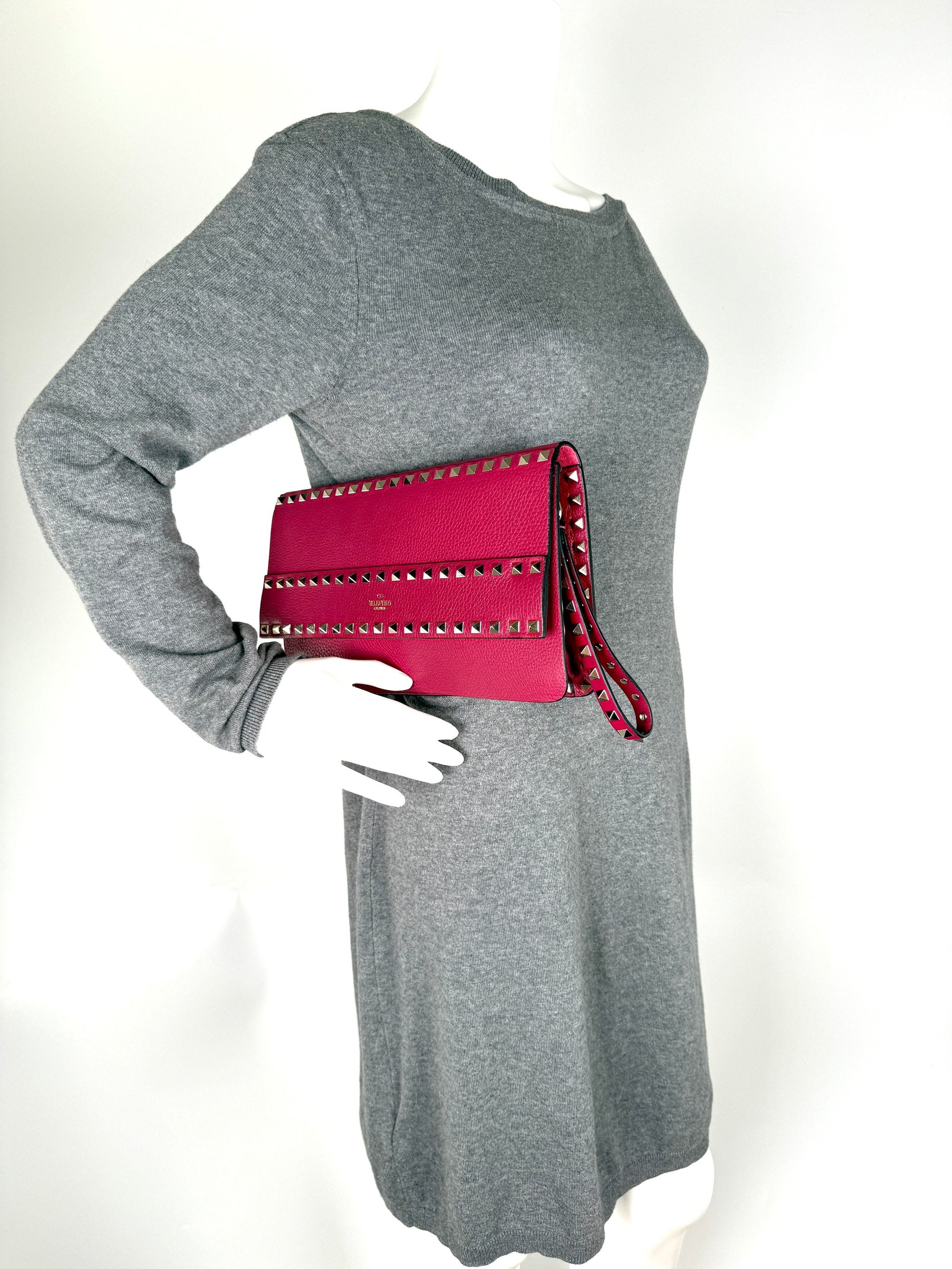 Valentino Garavani Rockstud Rose Violet Raspberry Pink Leather Clutch Bag New
