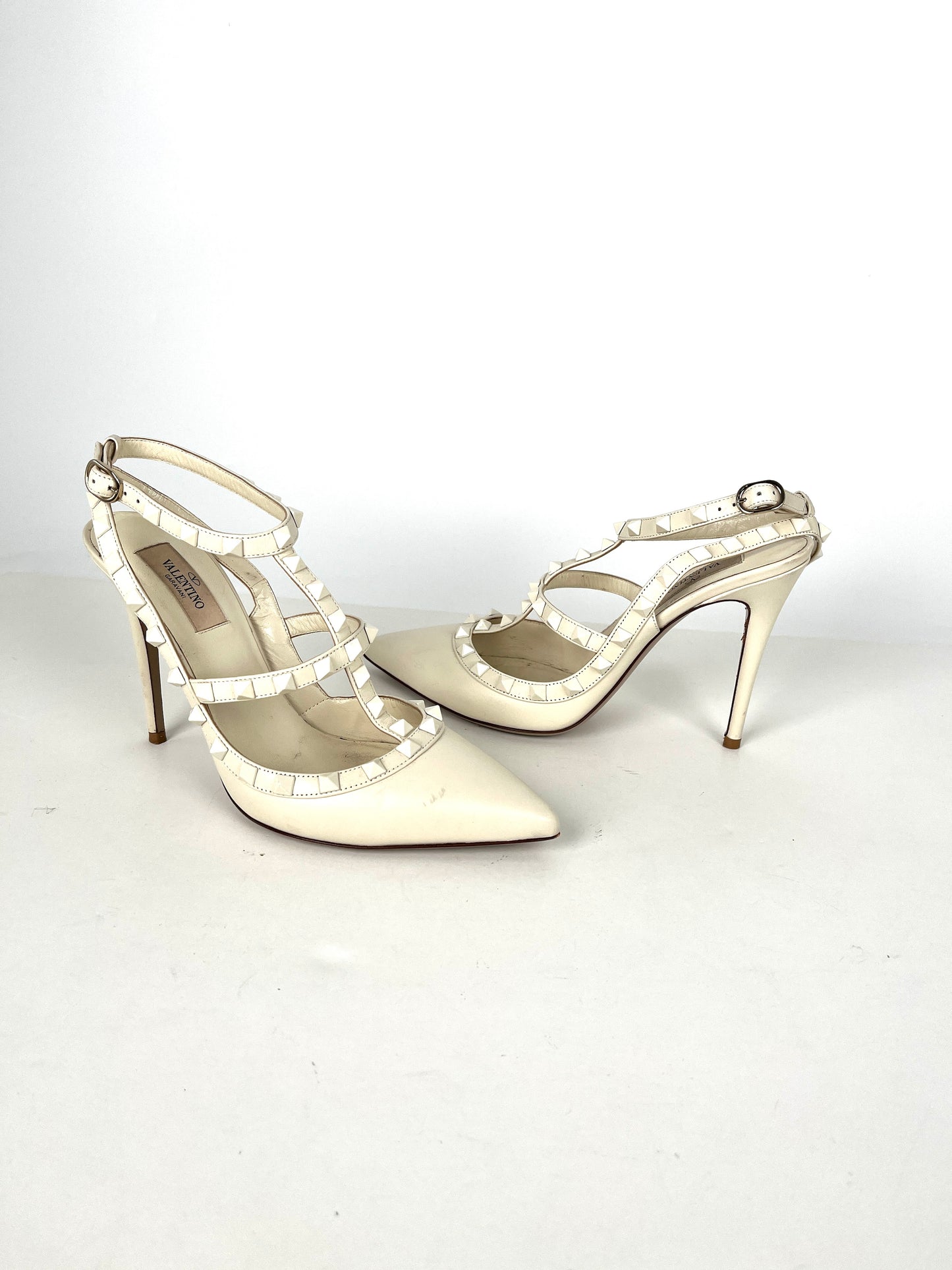 Valentino Rockstud Studded White Monochrome Leather Pumps 39.5 9