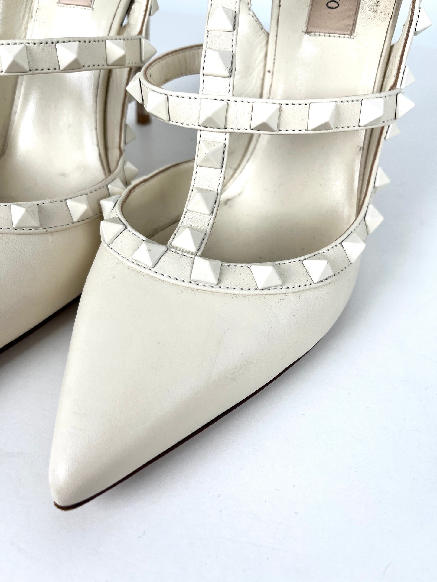 Valentino Rockstud Studded White Monochrome Leather Pumps 39.5 9