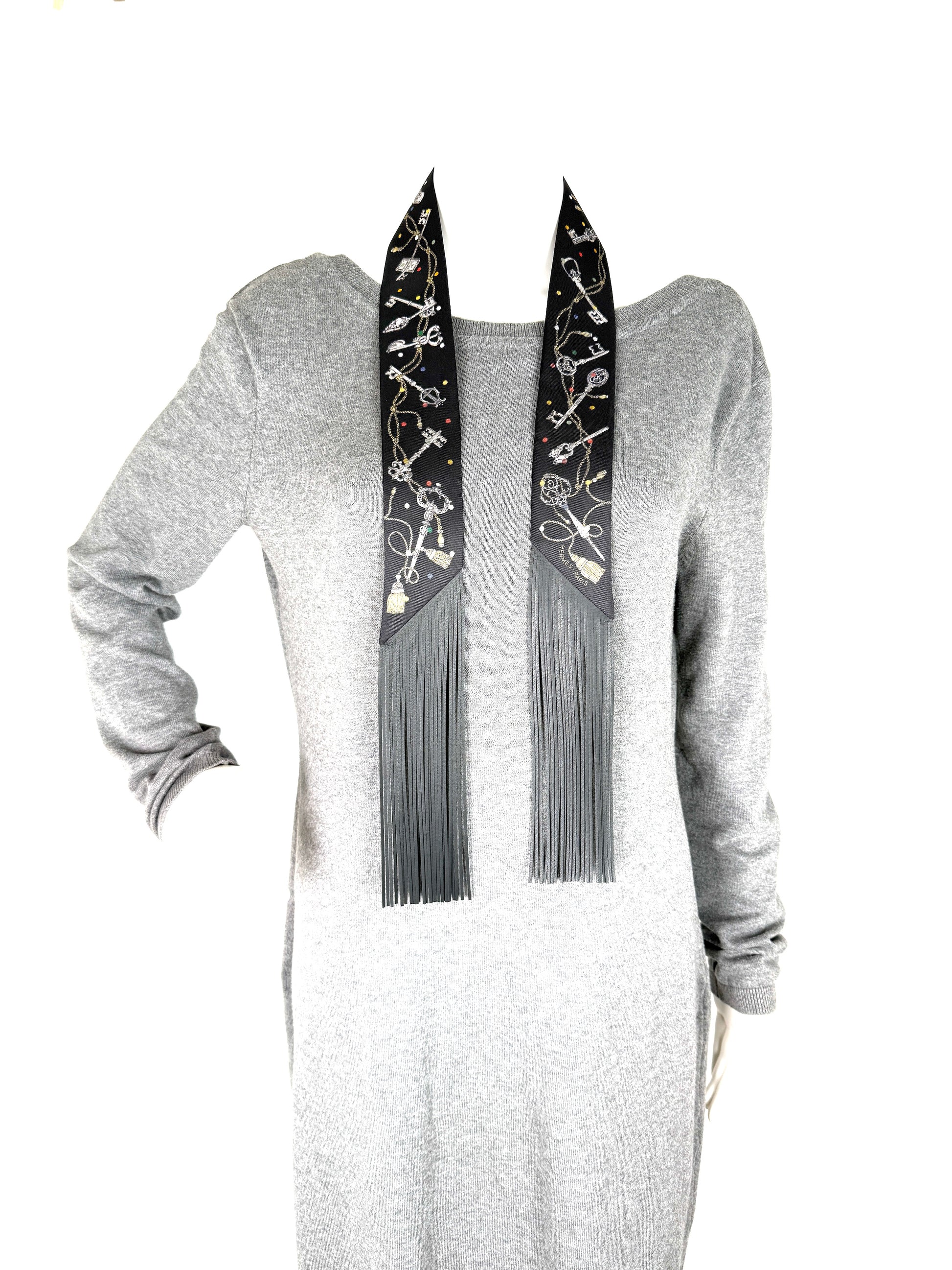 New HERMES Les Cles a Pois Black Mordore White Silk Calfskin Leather Fringes Twilly Scarf