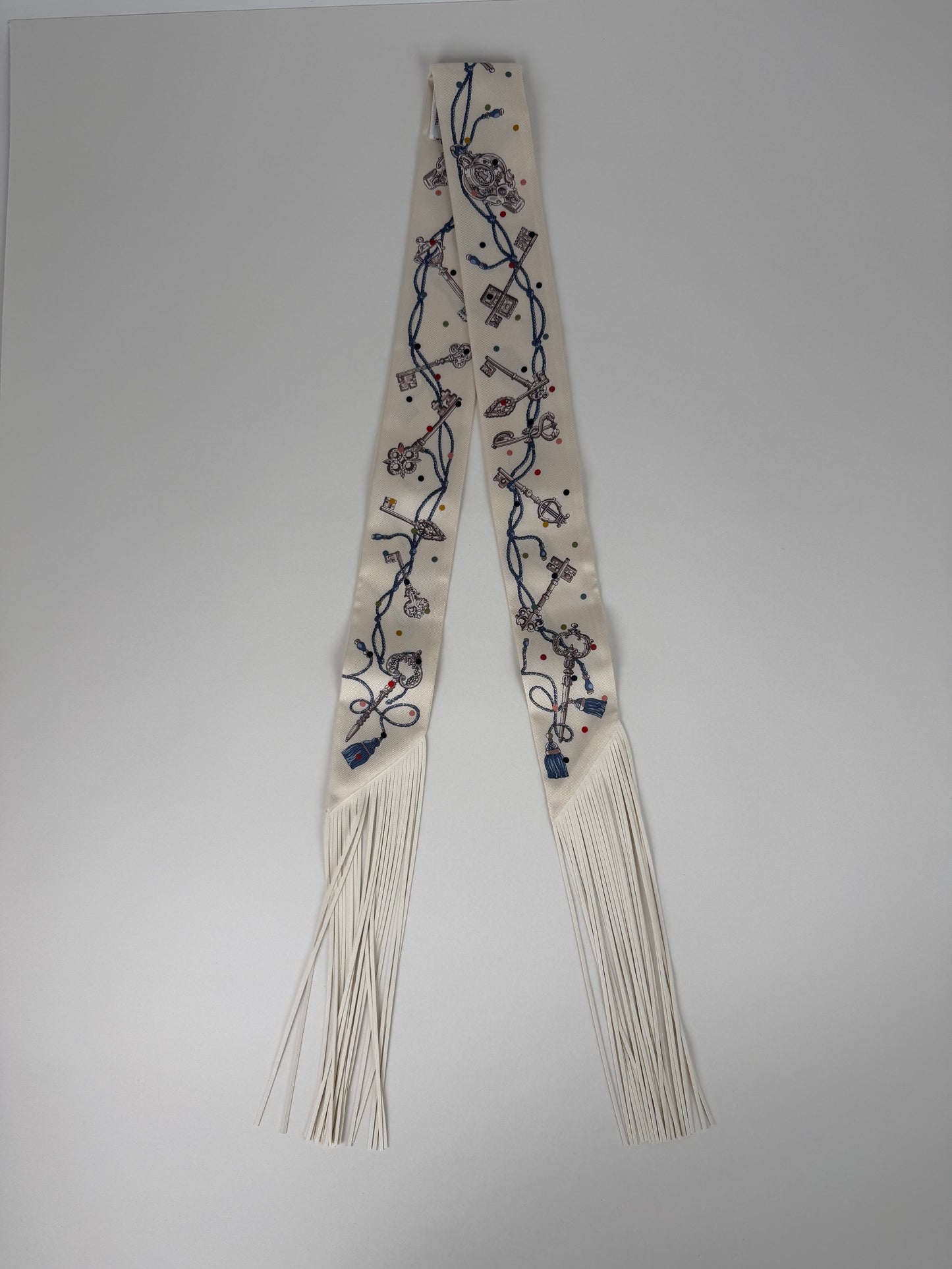 HERMES Les Cles a Pois Creme Gris Perle Silk Calfskin Leather Fringes Twilly Scarf New