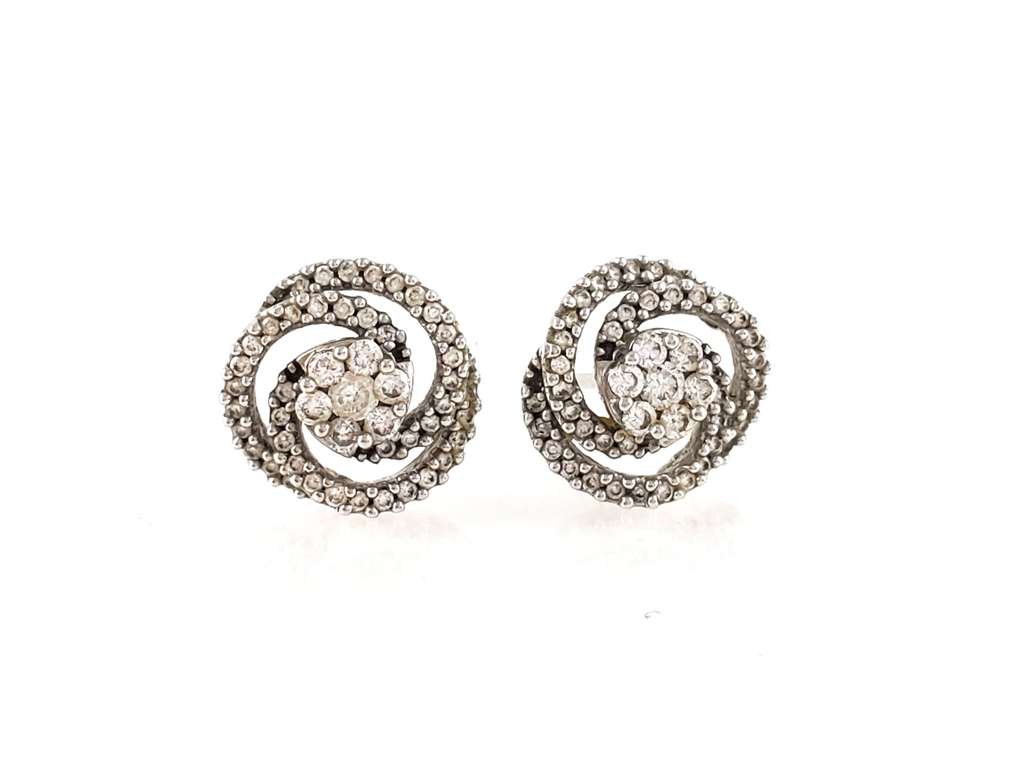 14k White Gold Pavé Diamond Flower Stud Earrings