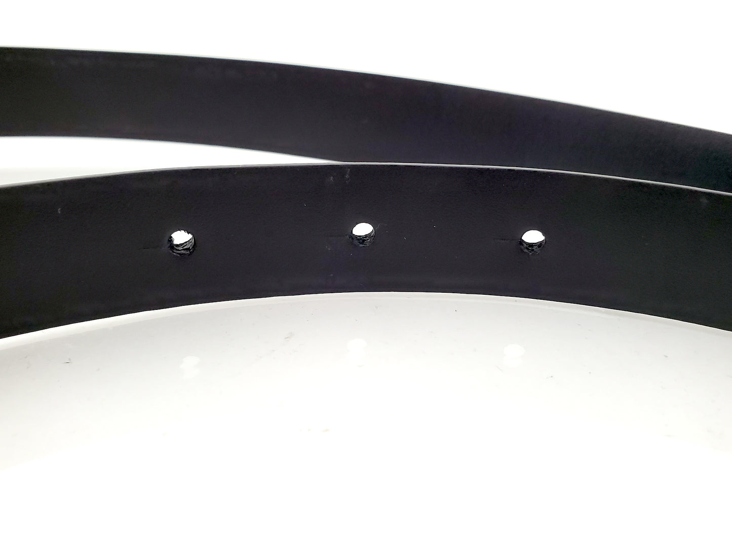 Chanel 2015 So Black Lacquered Patent Skinny CC Logo Belt 90