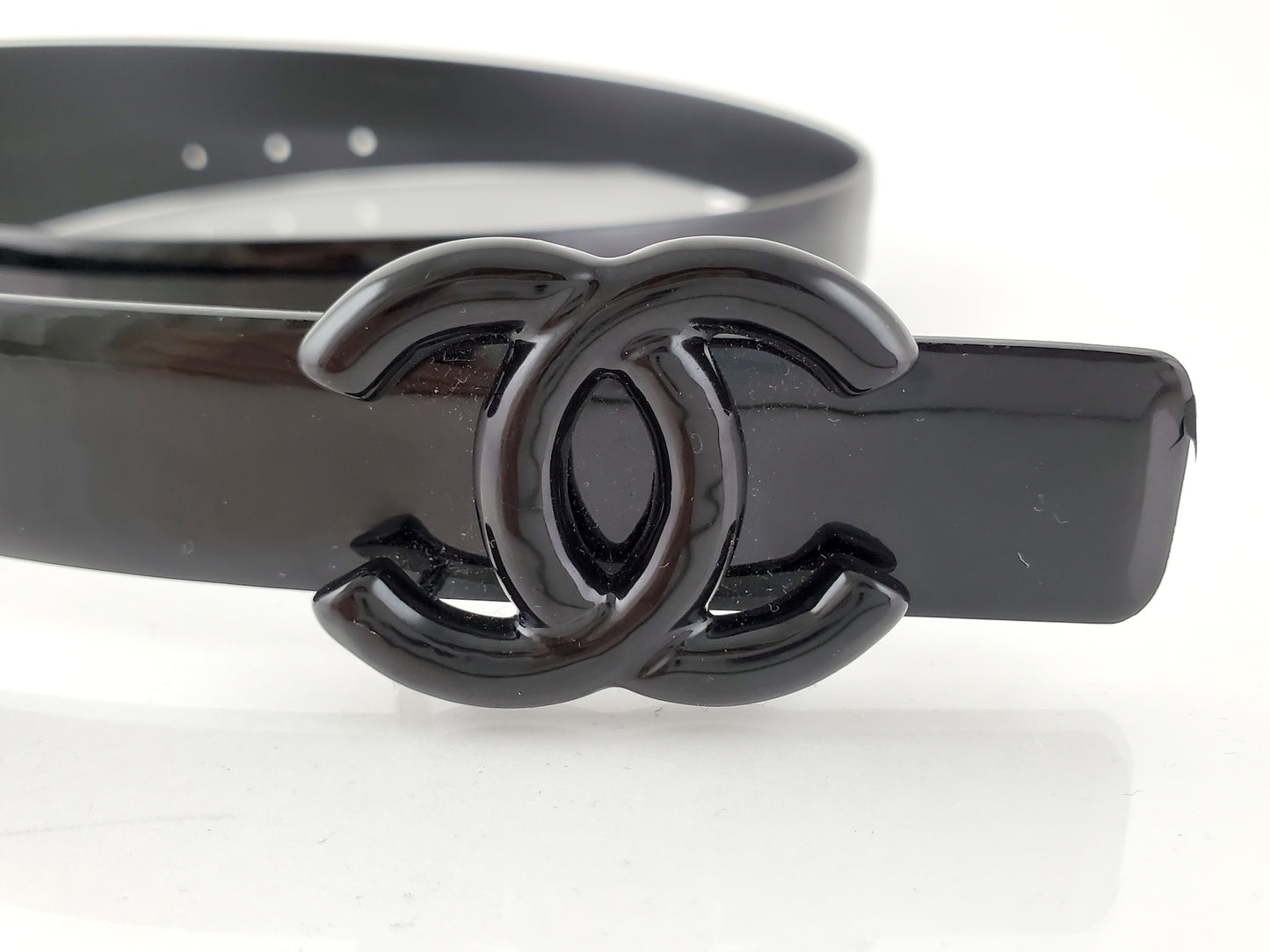 Chanel 2015 So Black Lacquered Patent Skinny CC Logo Belt 90