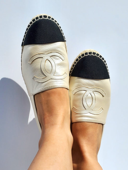 CHANEL Lambskin CC Espadrilles 38