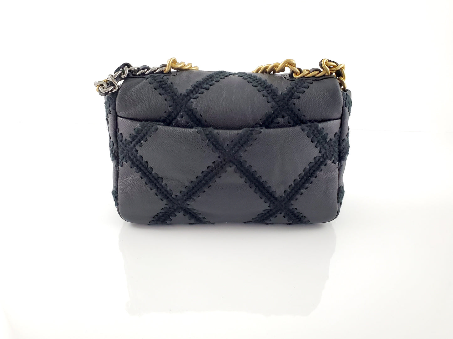 CHANEL 19 Black Crochet Calfskin Quilted 2021 Chain Bag