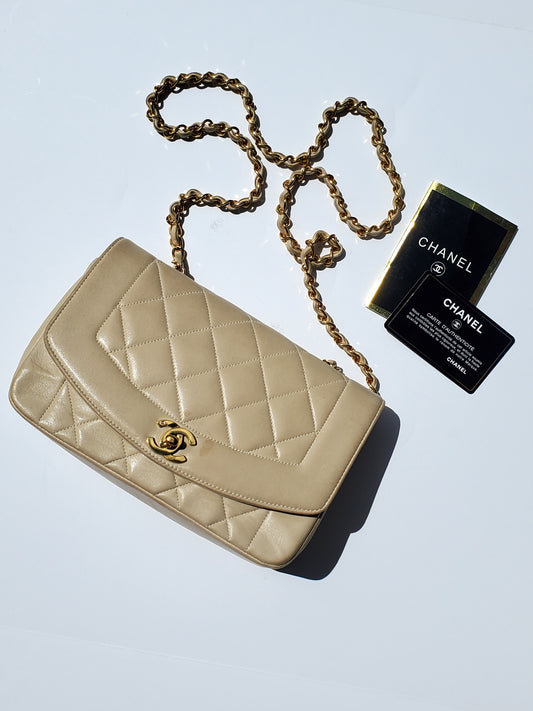 CHANEL Vintage 1994 Diana Flap Bag