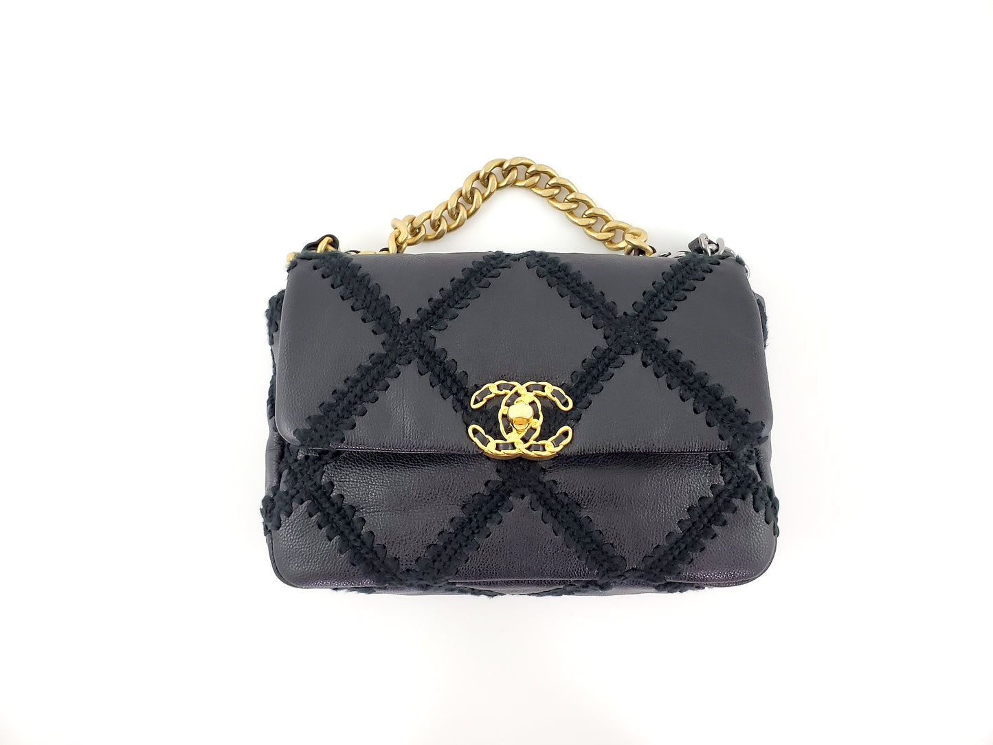 CHANEL 19 Black Crochet Calfskin Quilted 2021 Chain Bag