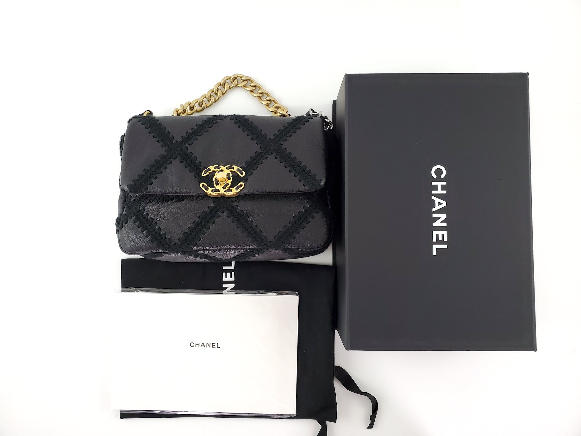 CHANEL 19 Black Crochet Calfskin Quilted 2021 Chain Bag