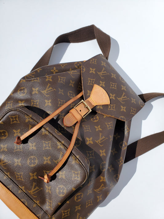 LOUIS VUITTON 1999 Montsouris Monogram Backpack