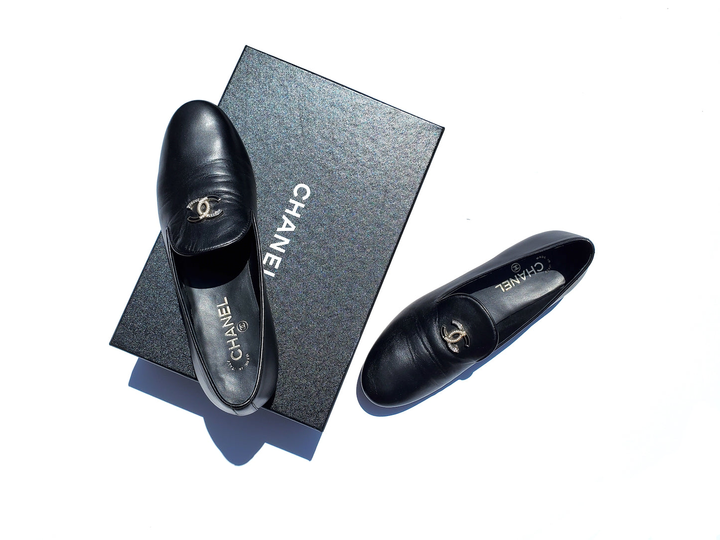 CHANEL 2018 Black CC Logo  Loafers 41