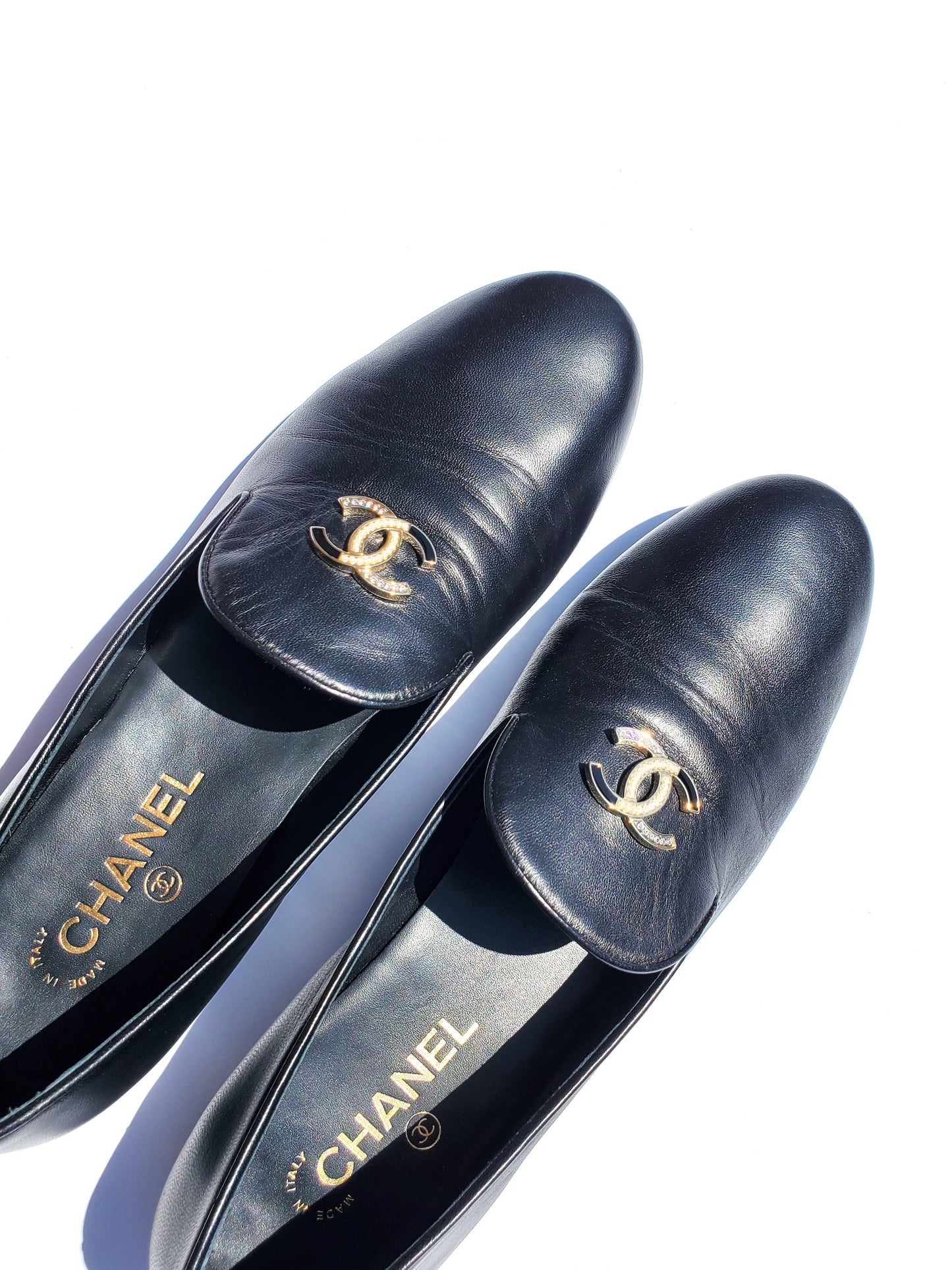 CHANEL 2018 Black CC Logo  Loafers 41