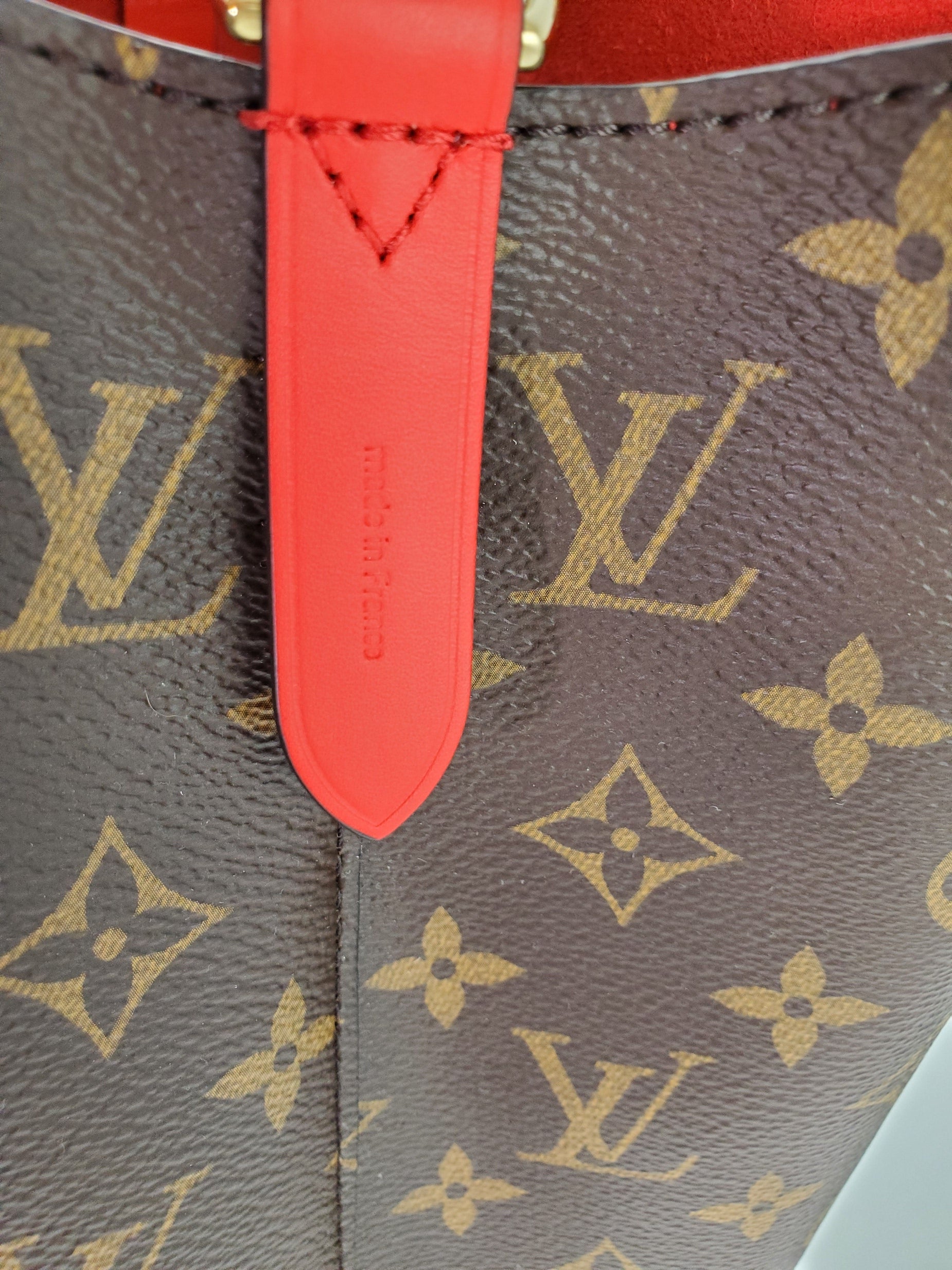 LOUIS VUITTON 2021 NeoNoe M44021 Monogram MM Red Bucket Crossbody