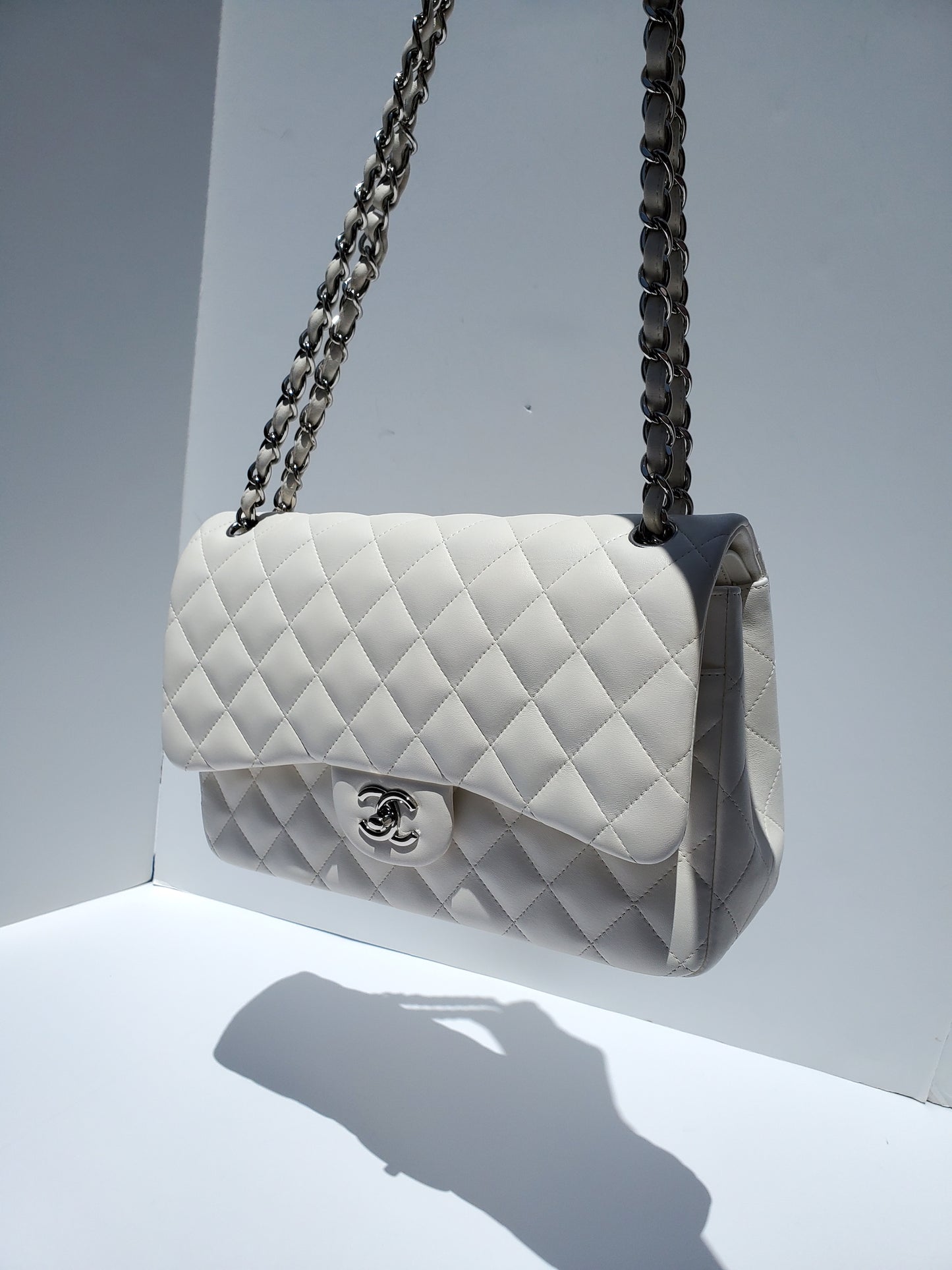 Chanel White Lambskin Leather Quilted Jumbo Classic Flap Bag