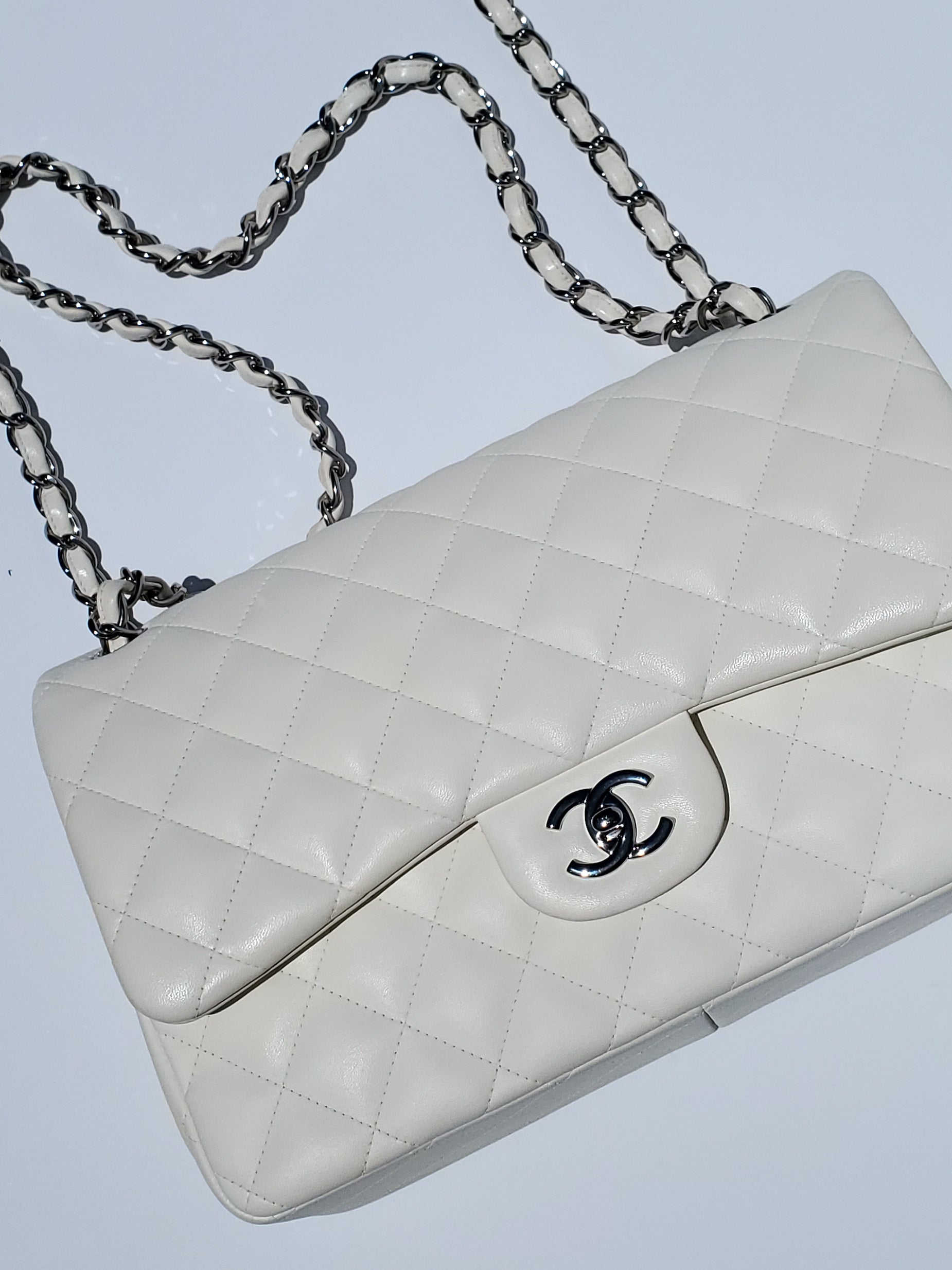 Chanel White Lambskin Leather Quilted Jumbo Classic Flap Bag