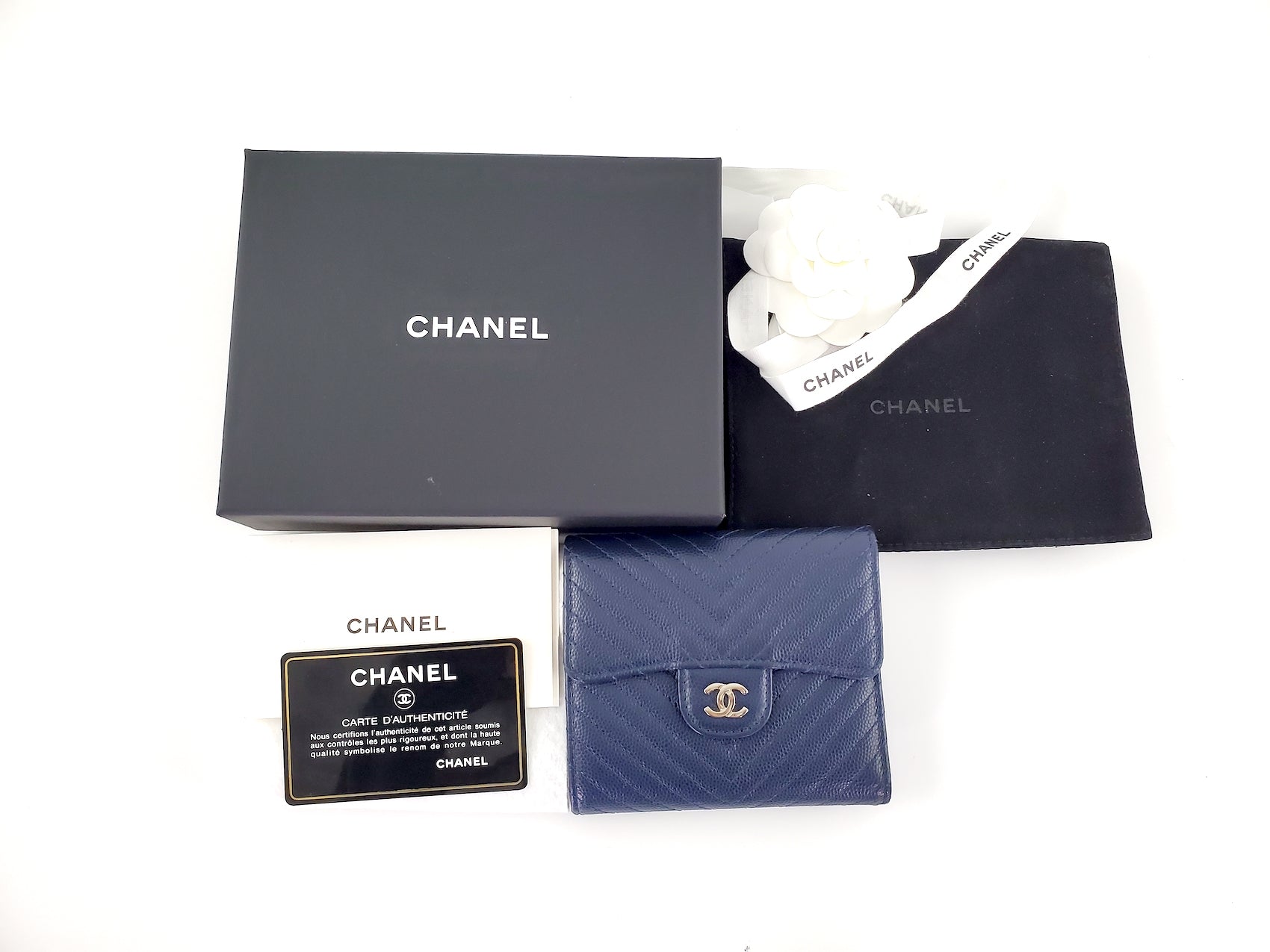 CHANEL Classic Navy Caviar Compact Quilted Flap Chevron Wallet