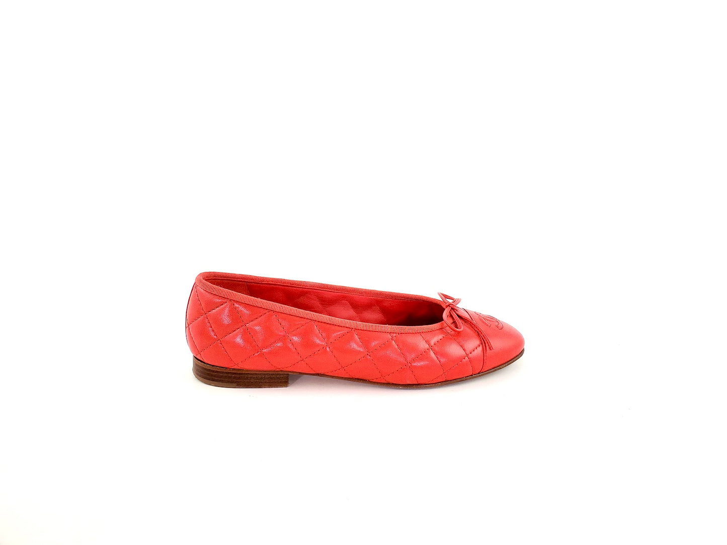 CHANEL 18A Red Quilted CC Logo Classic Ballet Flats 37.5C